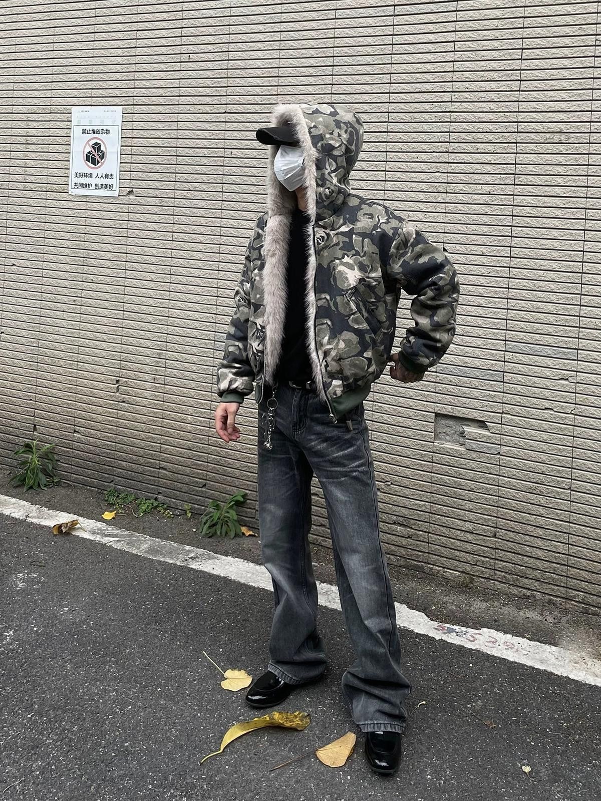 Japanese Brand Camouflage Faux Fur Lined Hooded Jacket, Men's Outerwear Size US L / EU 52-54 / 3 - 1 Thumbnail