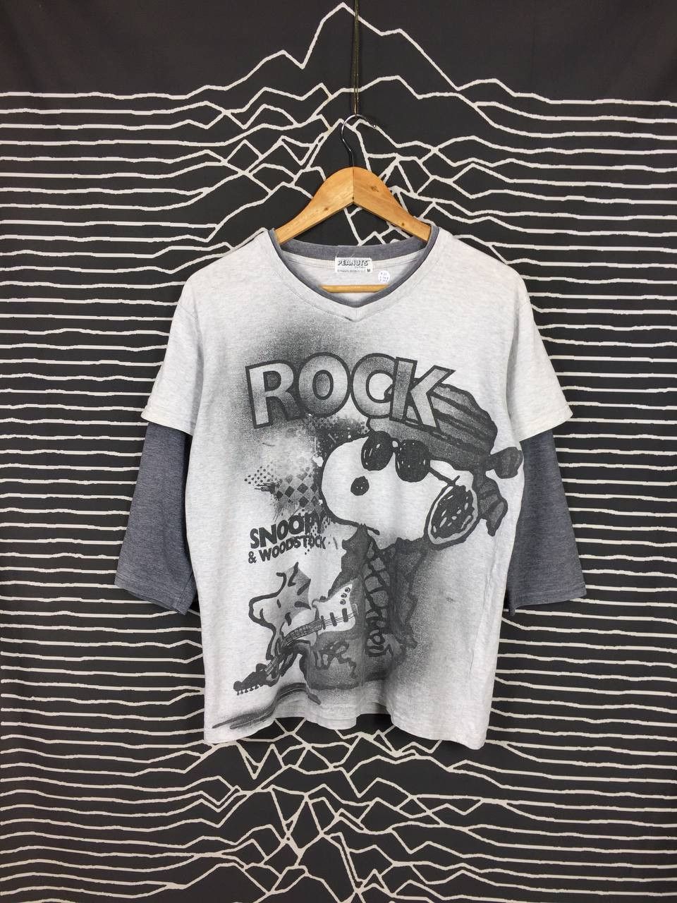 Cartoon Network Vtg Peanuts Worldwide Snoopy & Woodstock Rock Tee Size US M / EU 48-50 / 2 - 1 Thumbnail