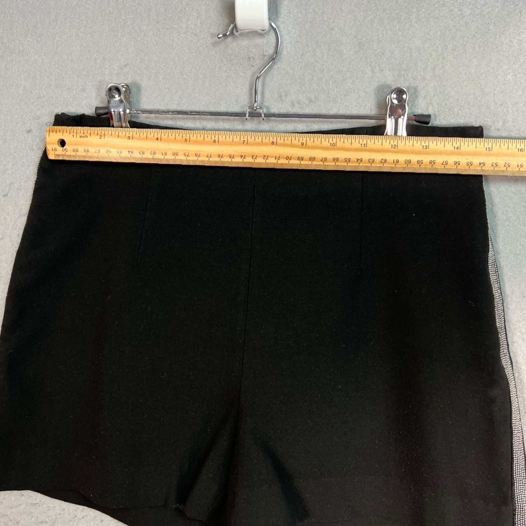 Zara Zara Basic Womens Size Medium Black Tailored Shorts With Beaded Trim Size 32" / US 10 / IT 46 - 5 Thumbnail