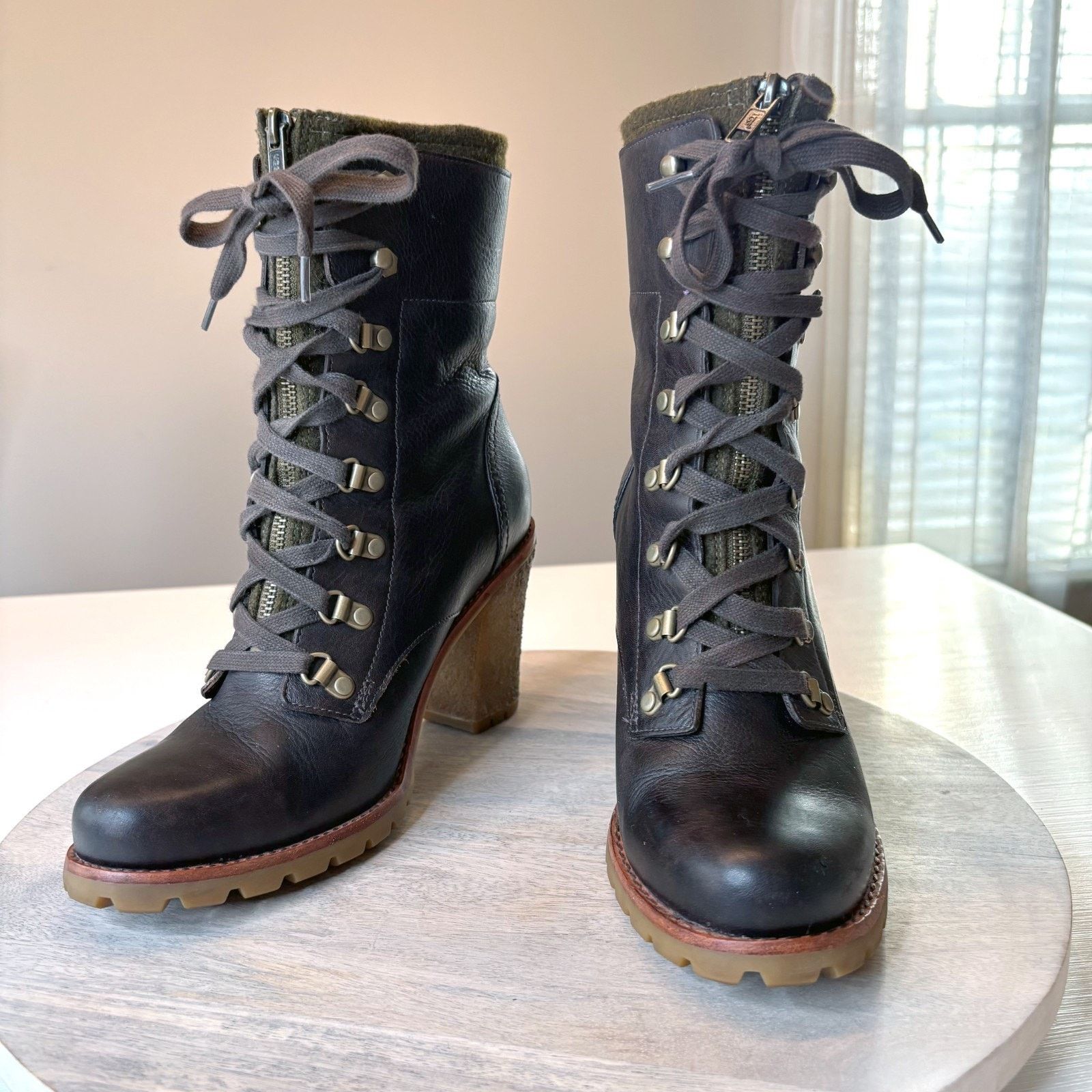 Ugg UGG Heeled Boots Leather Combat Zip Lined Women's Size 9 Size US 9 / IT 39 - 3 Thumbnail