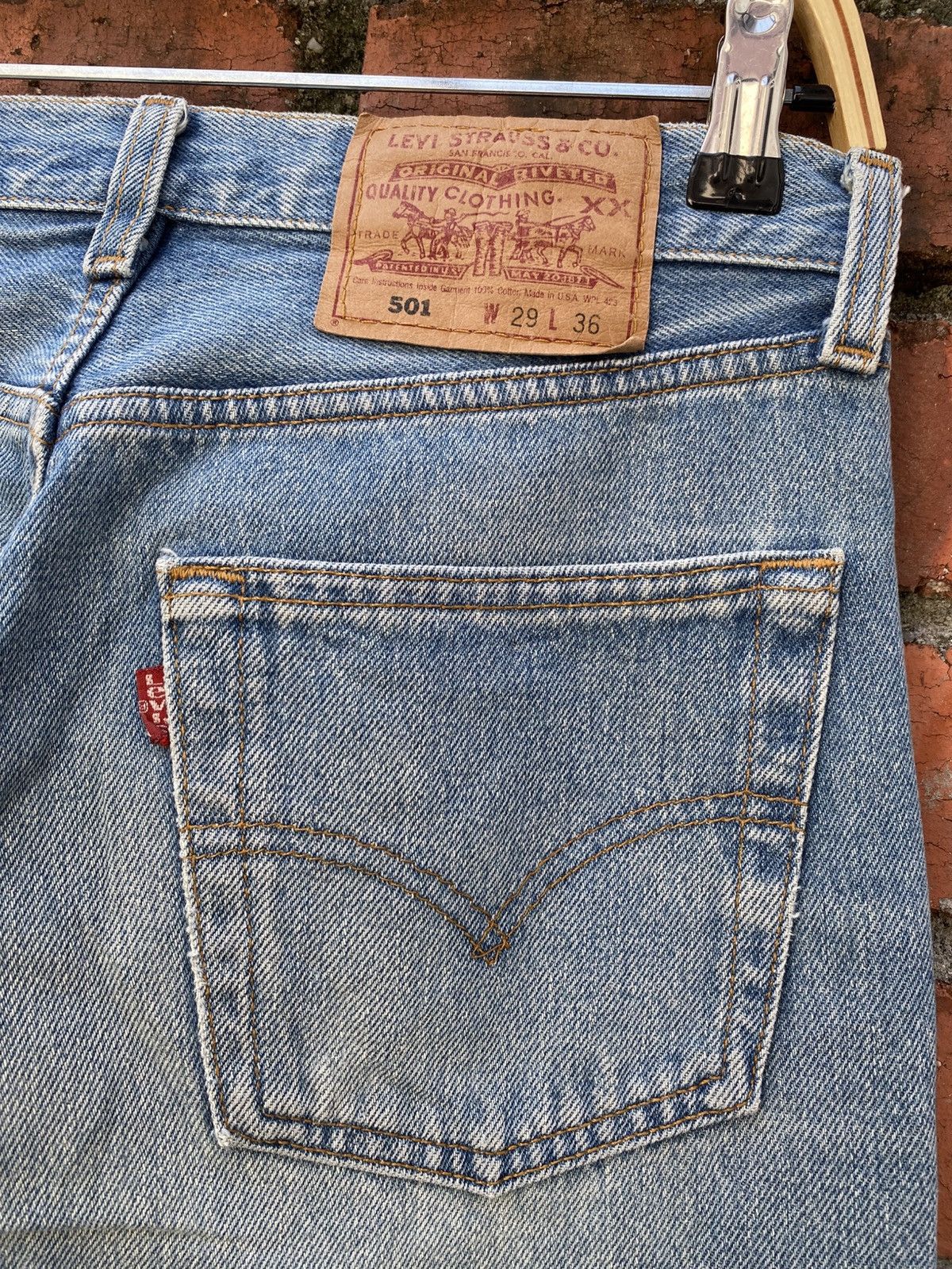 Levi's × Levi's Vintage Clothing × Vintage w29x33 vintage levi's 501 made in USA faded Size US 29 - 4 Thumbnail