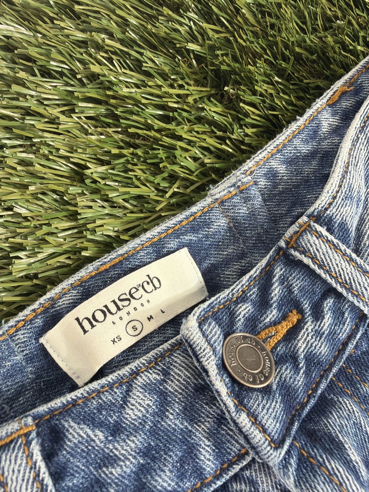 House of CB House of CB straight-leg denim jeans Size S Size 25" / US 0 / IT 36 - 5 Thumbnail