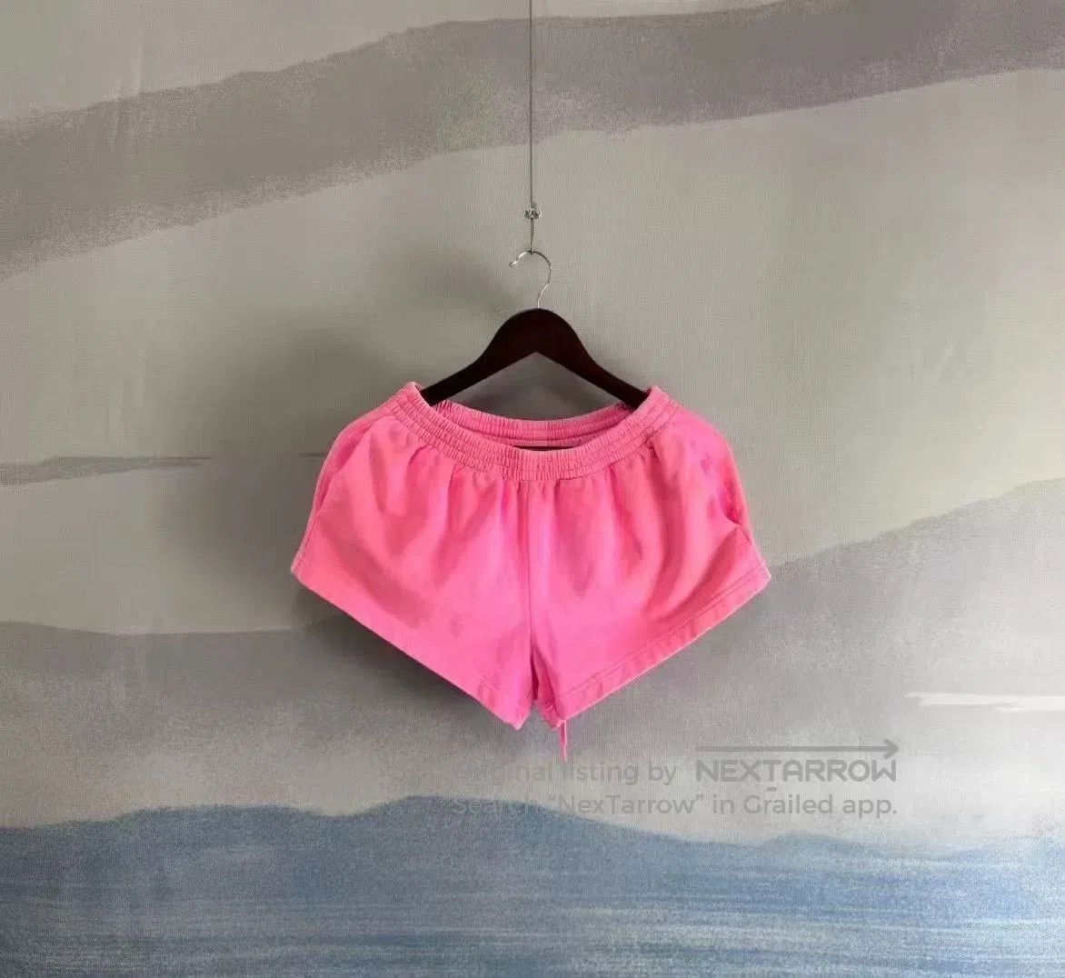 Balenciaga Balenciaga Pink Distressed Mud-Dyed Shorts XS. Size 25" / US 0 / IT 36 - 1 Thumbnail