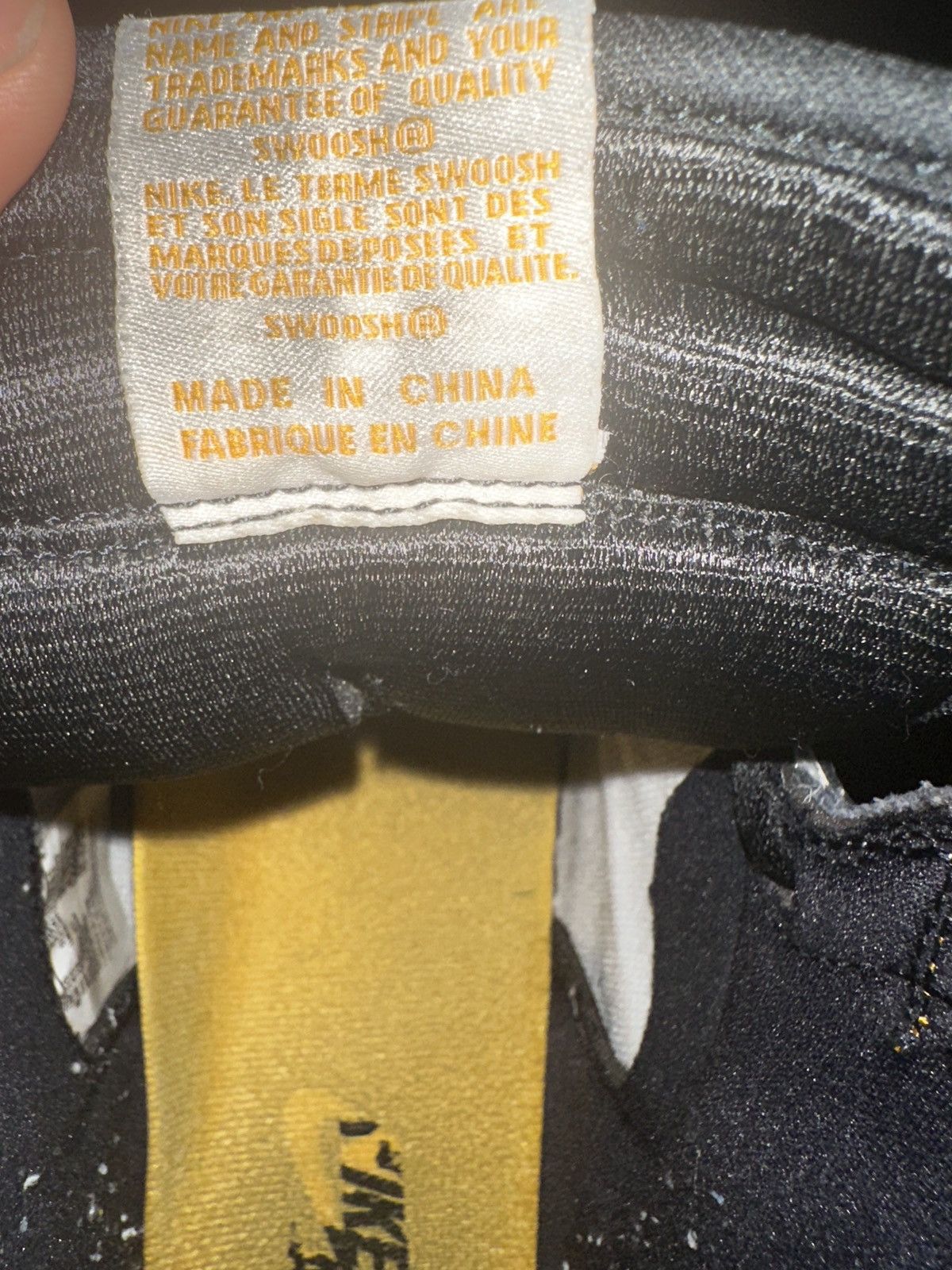 Nike Air Jordan 1 Retro High OG 'Yellow Toe' Size US 11 / EU 44 - 9 Thumbnail