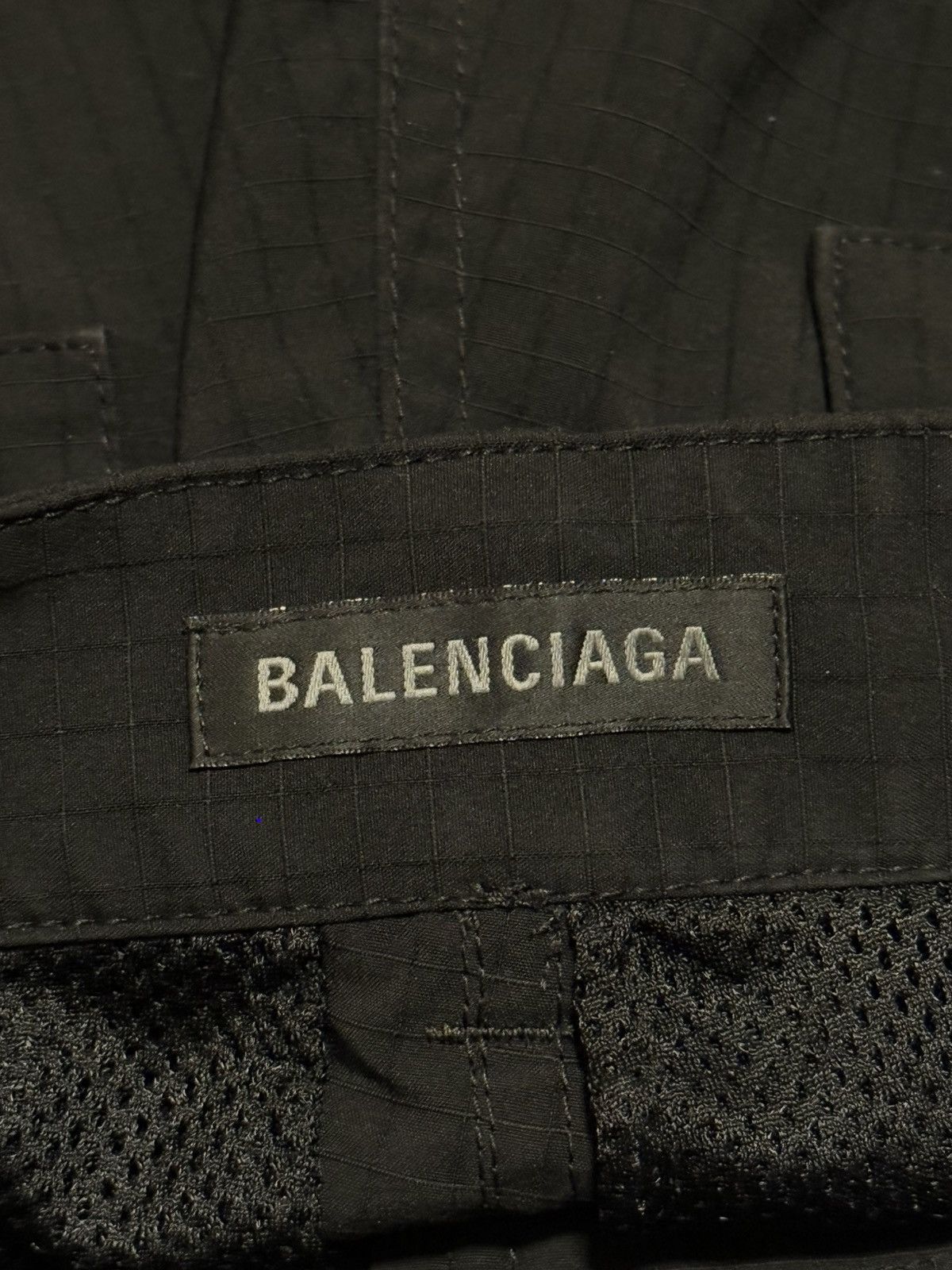 Balenciaga Balenciaga Unity Logo Cargo Pants in Black Size US 31 - 5 Thumbnail