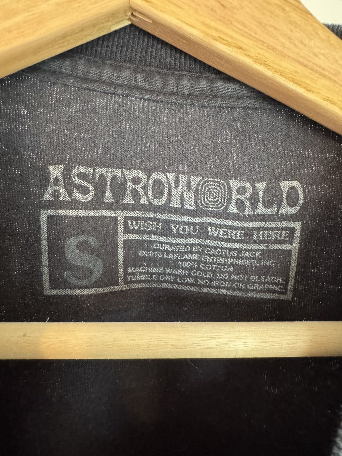 Travis Scott Travis Scott Astroworld 'Look Mom I Can Fly' Tee Size US S / EU 44-46 / 1 - 3 Thumbnail