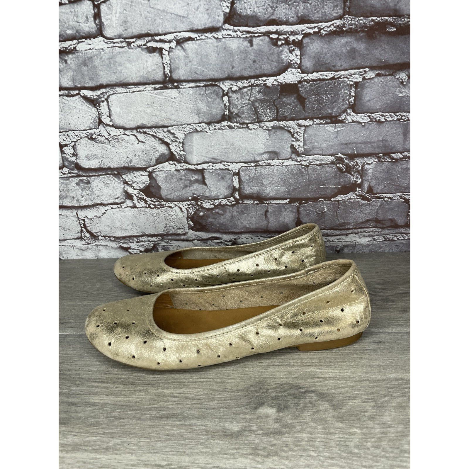 AFFXWRKS Kork Ease Metallic Gold Leather Perforated Ballet Flats Shoe Size US 11 / IT 41 - 19 Thumbnail