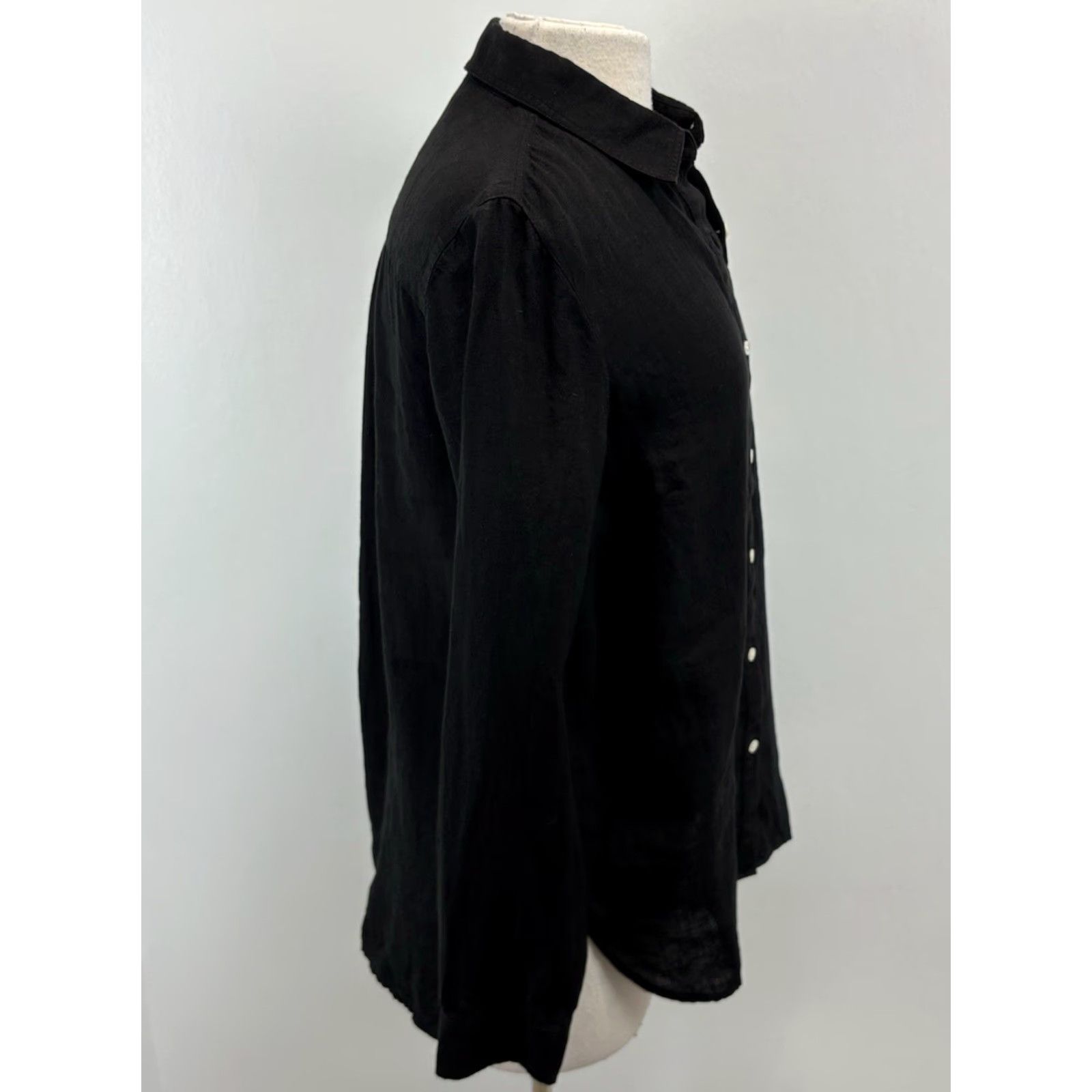 J.McLaughlin VINTAGE J. McLaughlin Button-Up Shirt Women’s Medium Black Beach Linen Long Sleeve Collared Solid 100% Linen Womens Medium Beach Shirt Size M / US 6-8 / IT 42-44 - 4 Thumbnail