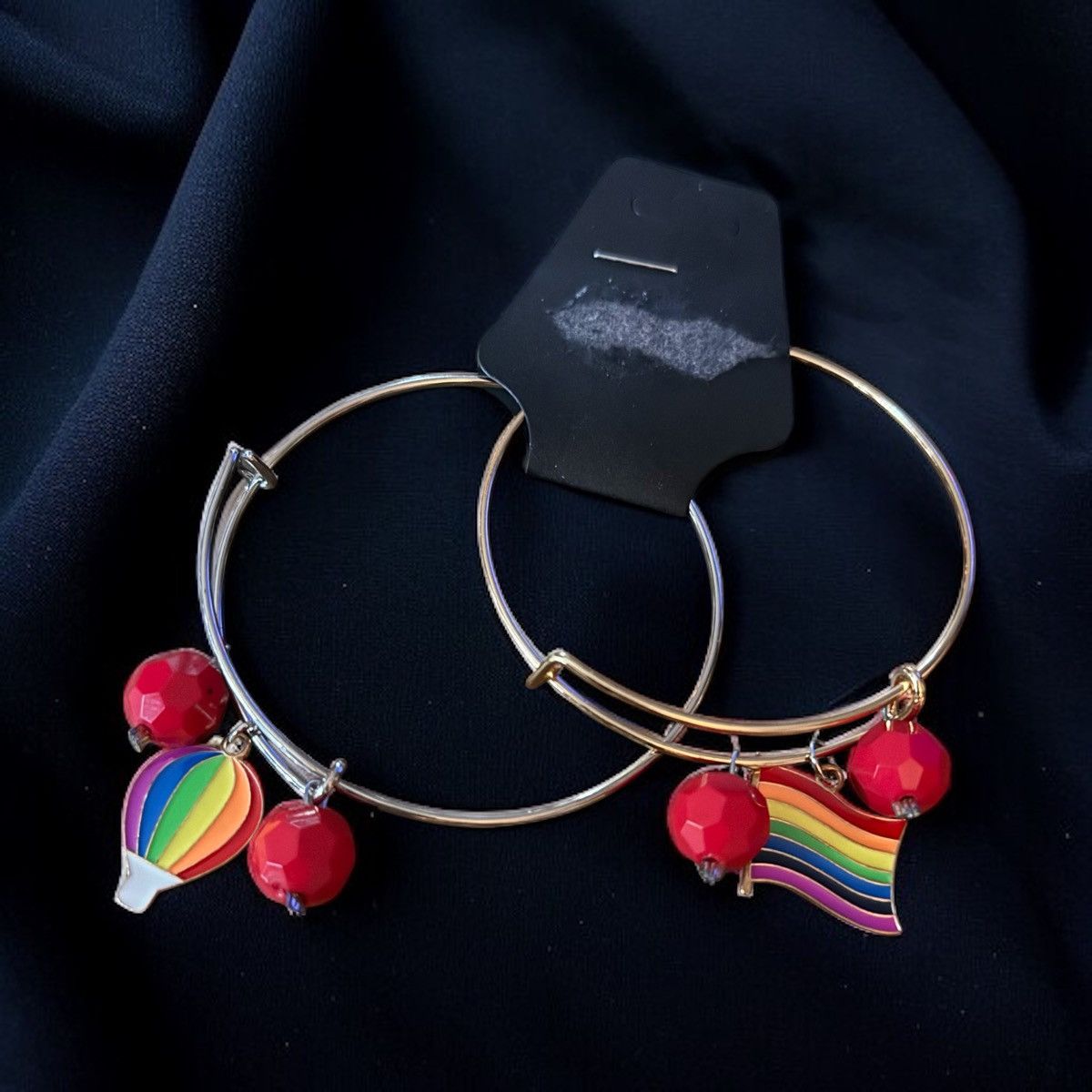 Other Rainbow Pride expandable charm bangle bracelets Size ONE SIZE - 1 Preview