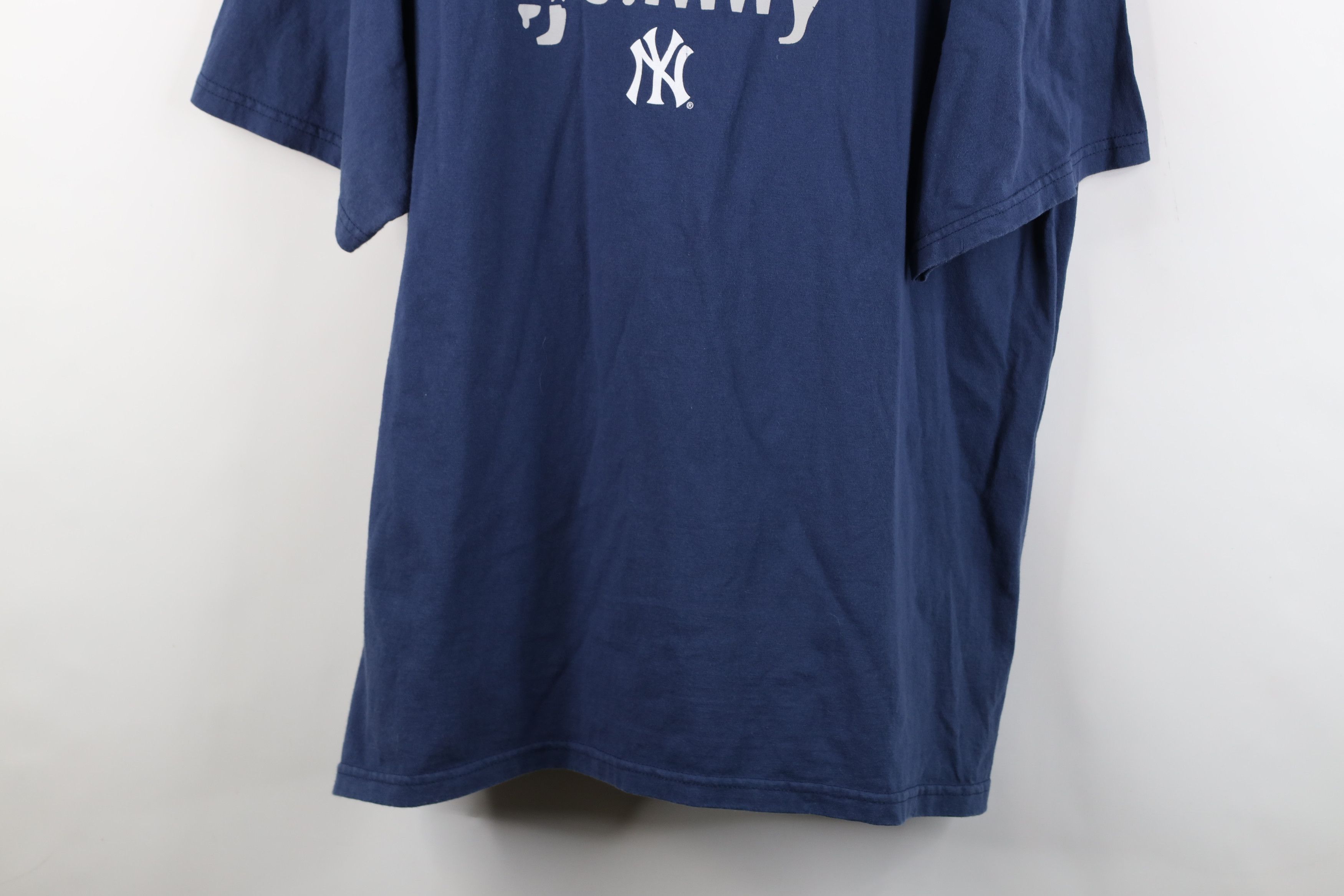 Vintage Vintage Johnny Damon New York Yankees Baseball T-Shirt Blue Size US XXL / EU 58 / 5 - 3 Thumbnail