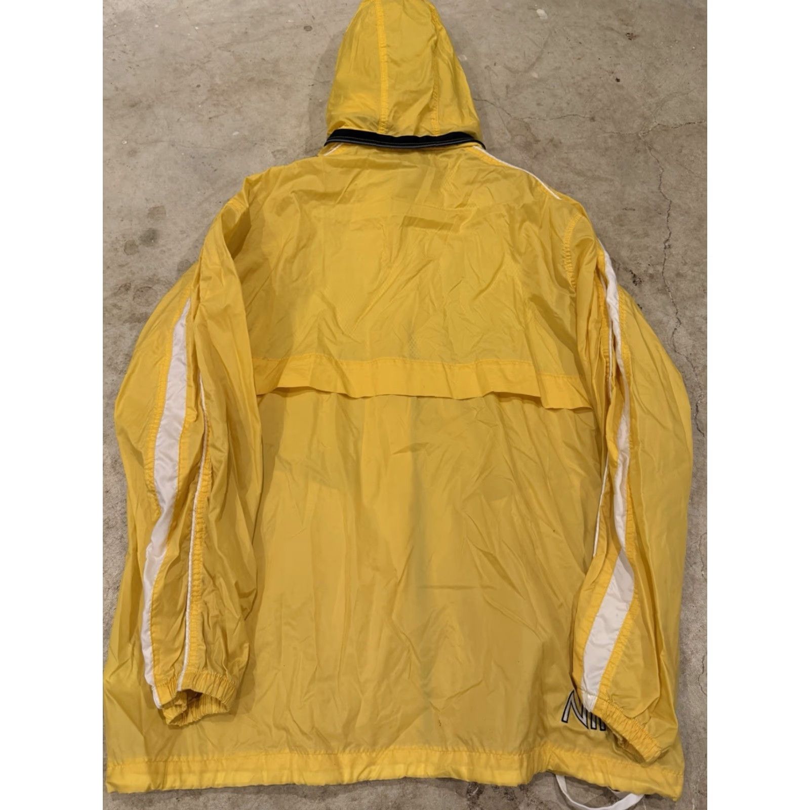 Nike VINTAGE Nike Windbreaker Zip Up Yellow XL 90s Breathable Y2K Jacket Men Size US XL / EU 56 / 4 - 2 Thumbnail