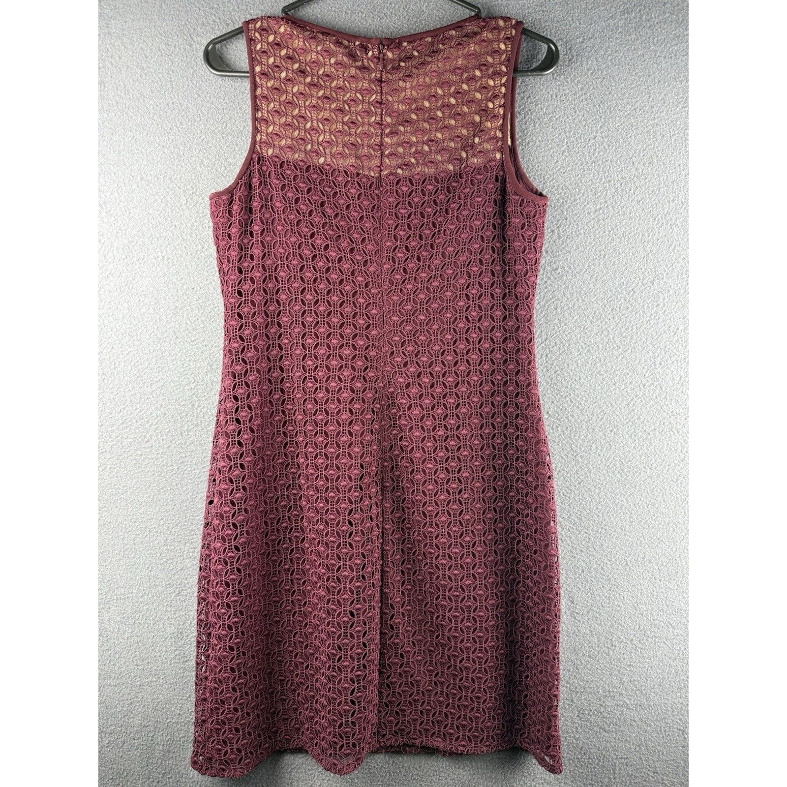 Lauren Ralph Lauren Lauren Ralph Lauren Maroon Lace Eyelet Dress Lined size 6 Size M / US 6-8 / IT 42-44 - 7 Thumbnail