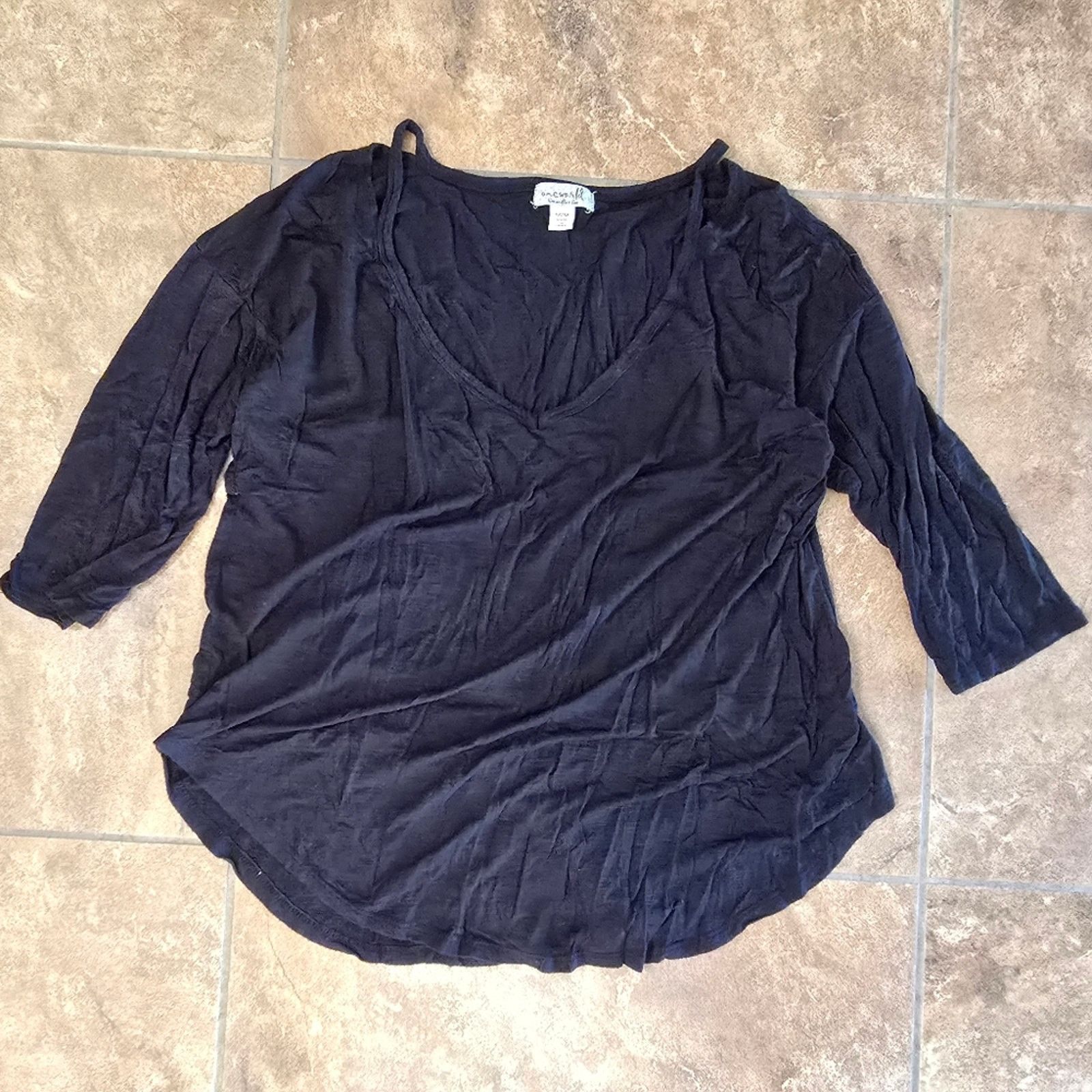 Other Black | ONE WORLD | Vneck 3/4 Sleeve Size M / US 6-8 / IT 42-44 - 1 Thumbnail