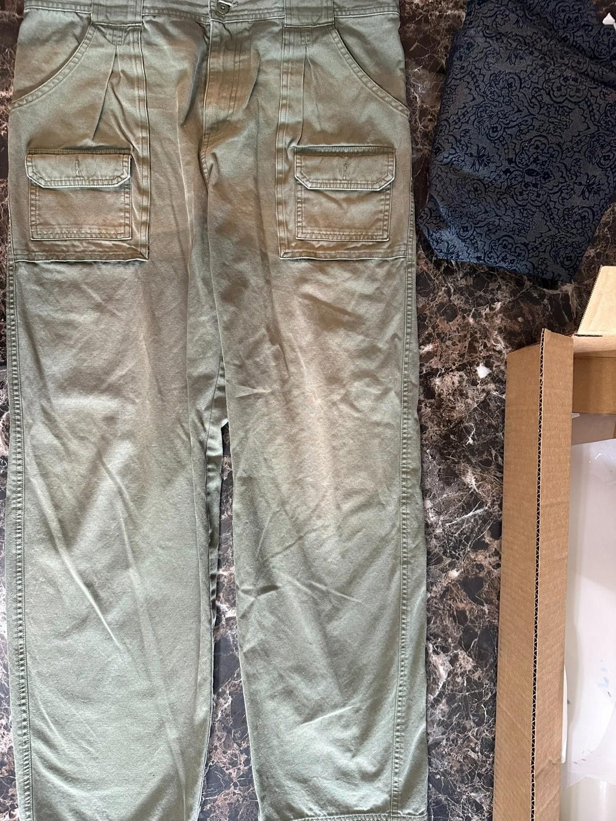 Cabelas Cabela’s Classic Fit pants, size 36x34, in olive green Size US 36 / EU 52 - 1 Thumbnail
