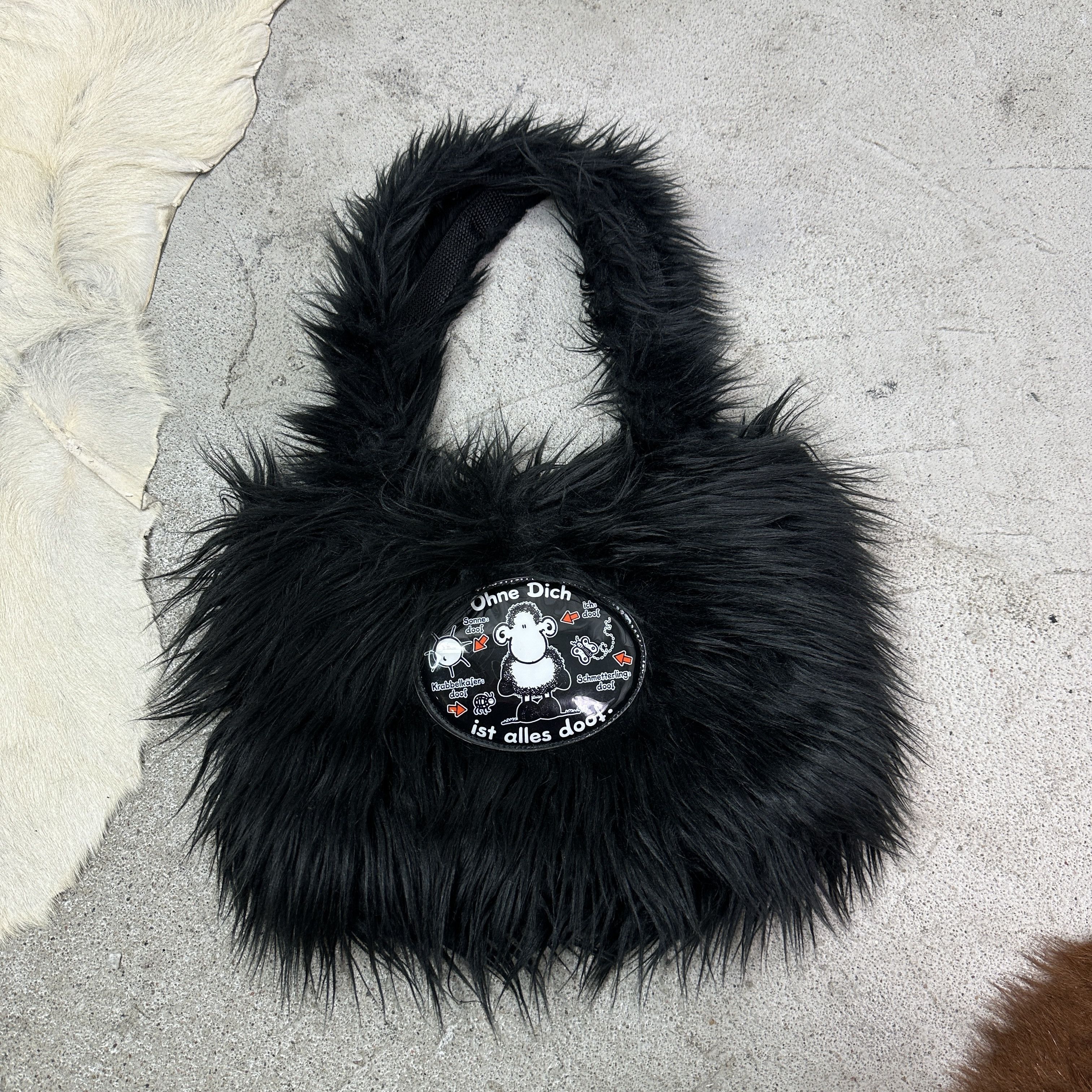 Vintage Vintage Avant Garde Fur Shoulder Bag Y2K Size ONE SIZE - 2 Thumbnail