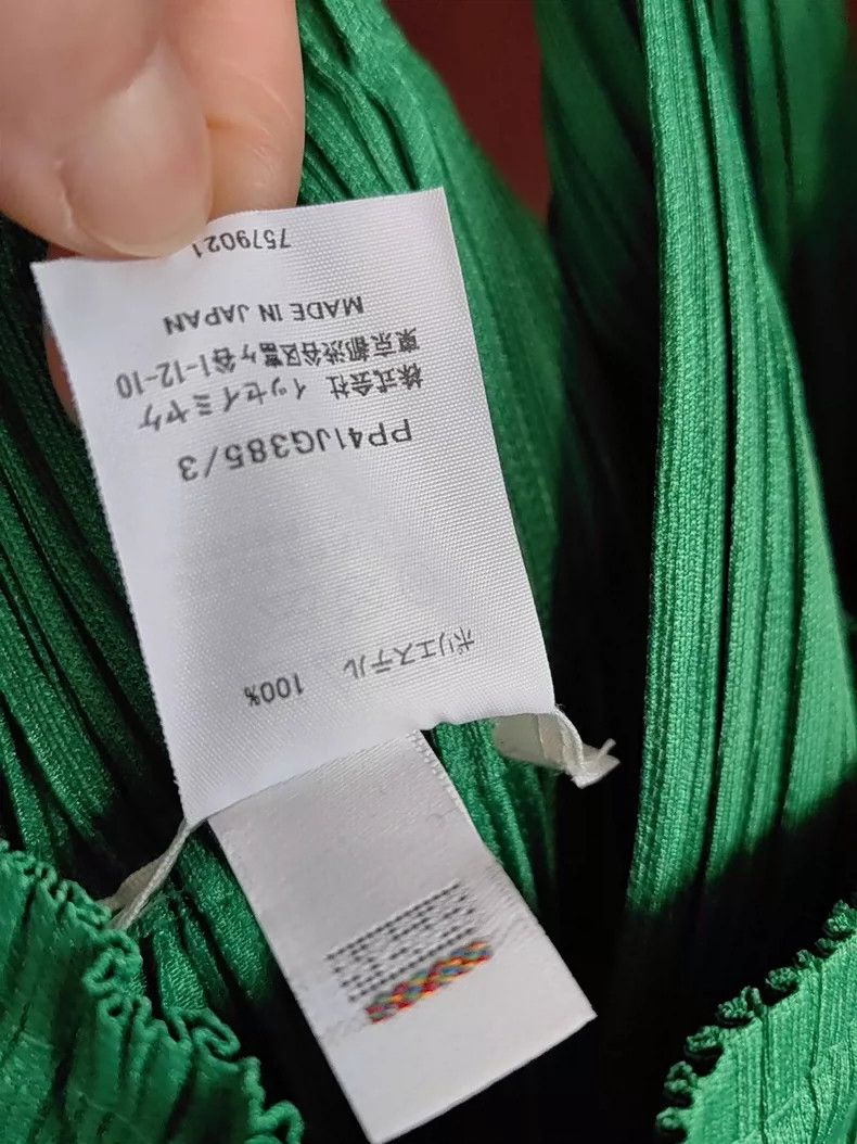 Issey Miyake Issey Miyake size:3 Green pleated dress Size S / US 4 / IT 40 - 7 Thumbnail