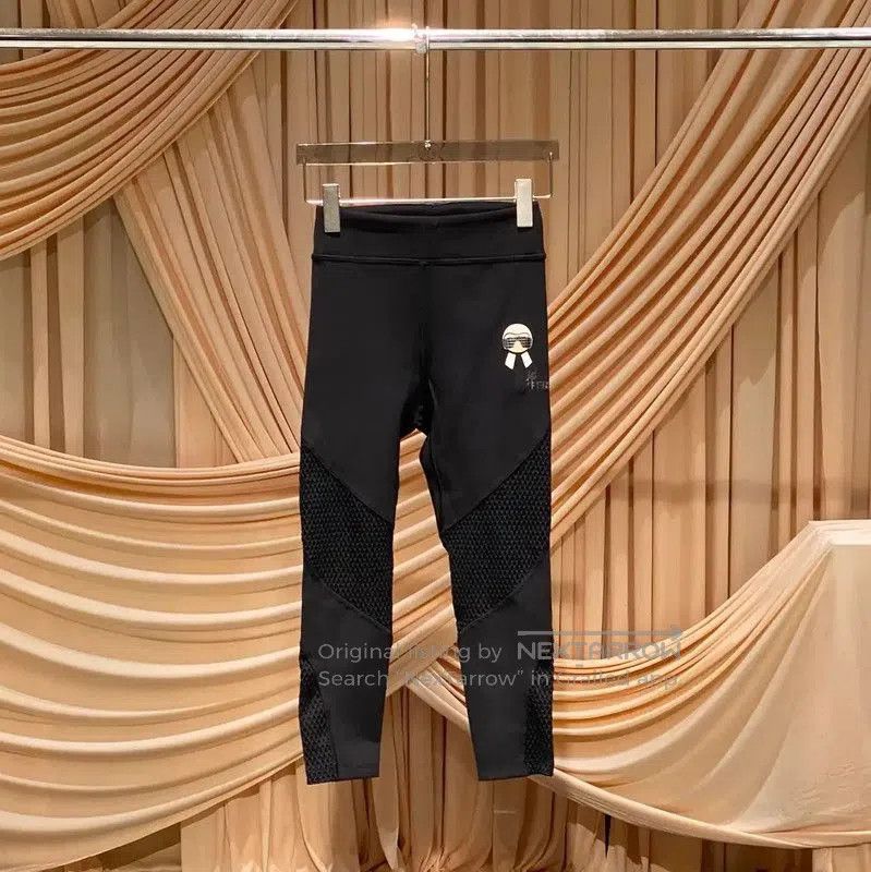 Fendi Fendi Black Cotton Casual Pants for Women . Size 23" - 1 Thumbnail