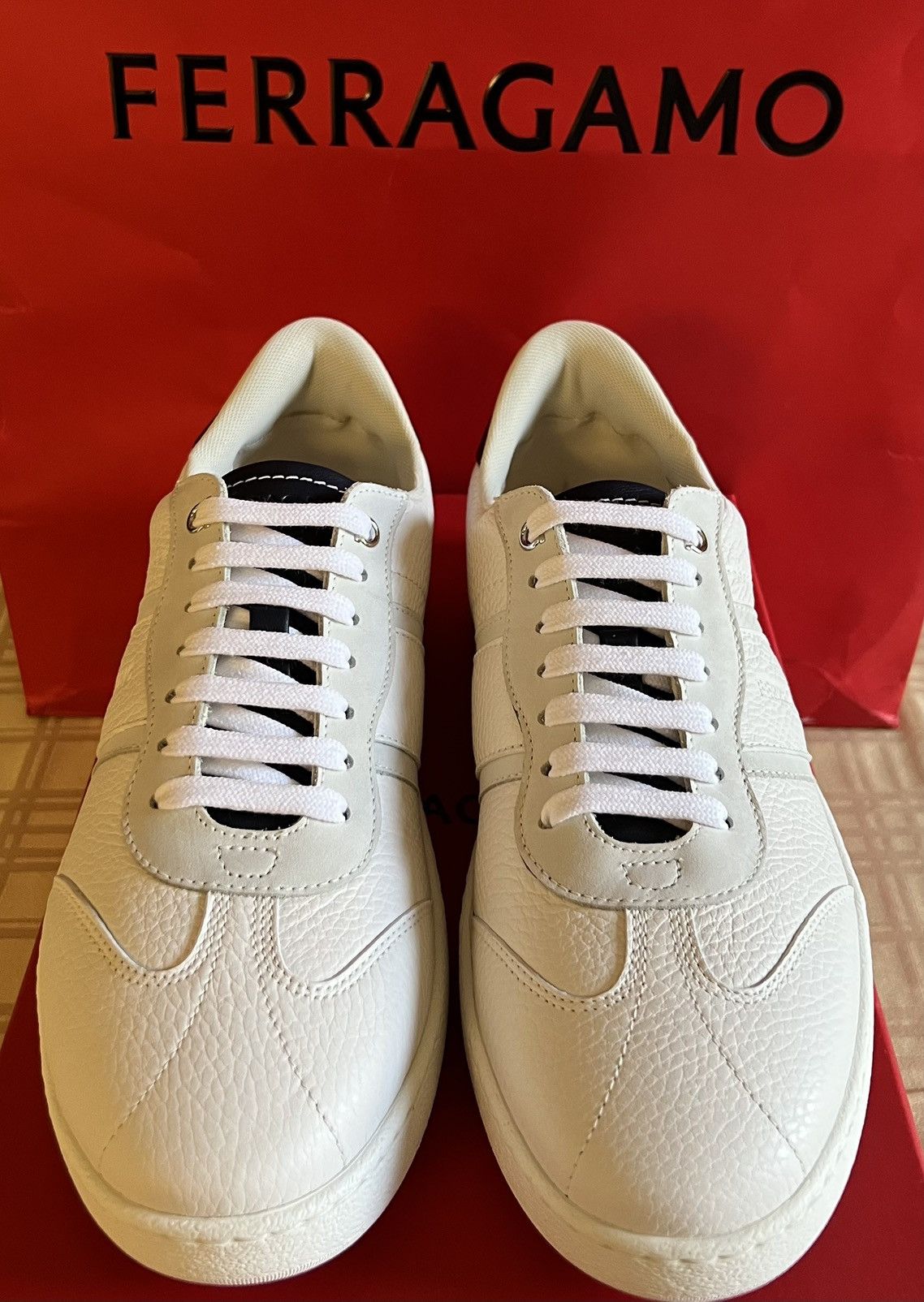 Salvatore Ferragamo Ferragamo Low top sneaker with signature Achille Size US 7.5 / EU 40-41 - 9 Thumbnail