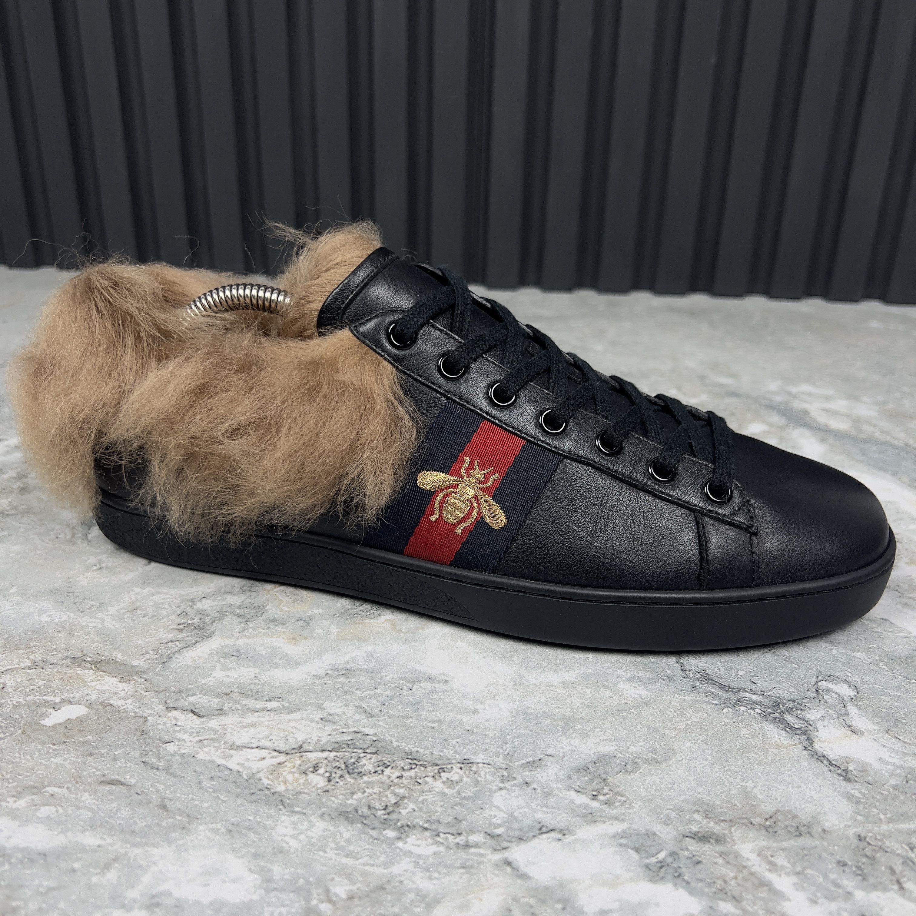 Gucci Ace Web Sneaker Bee Embroidered Fur Leather Size US 10.5 / IT 40.5 - 2 Thumbnail