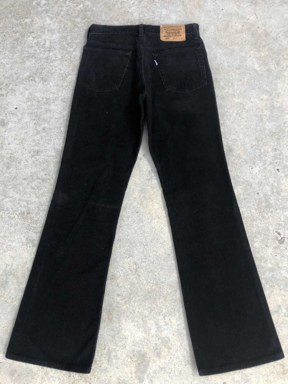 If Six Was Nine Vintage 90s Levi’s 517 Flared Jeans Corduroy Pants Size US 29 - 1 Thumbnail
