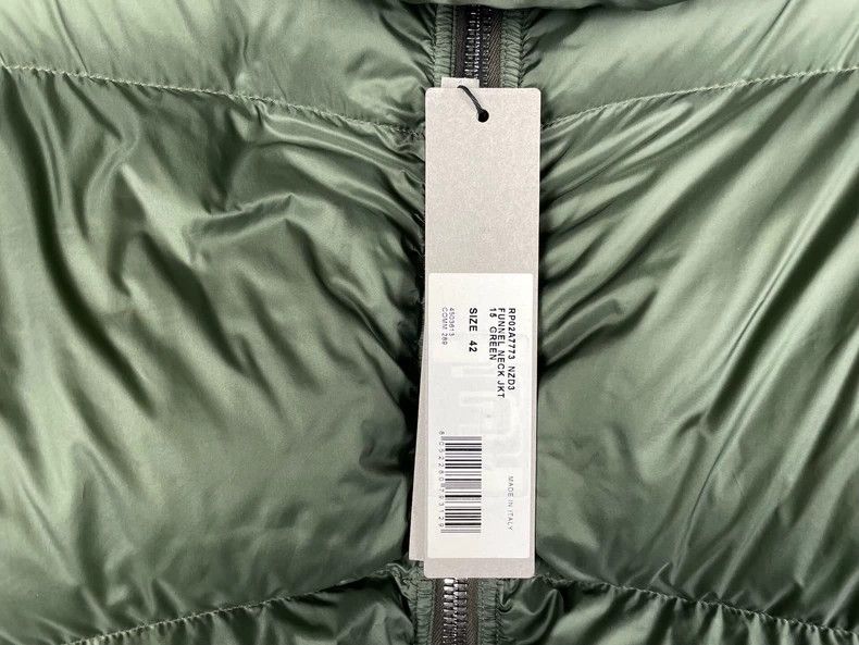 Rick Owens Rick Owens size 6 FW21 Green Neck Profile Down Jacket Size US M / EU 48-50 / 2 - 4 Thumbnail