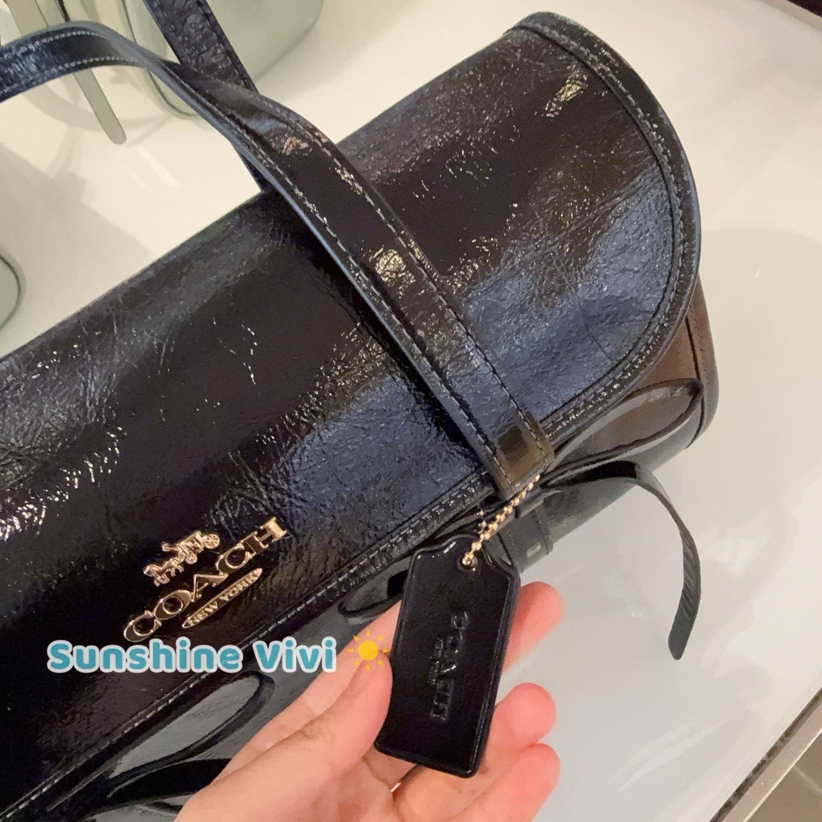 Coach NWT Coach Bridget Flap Shoulder Bag Bows CDY94 Gold/Black Size ONE SIZE - 4 Thumbnail