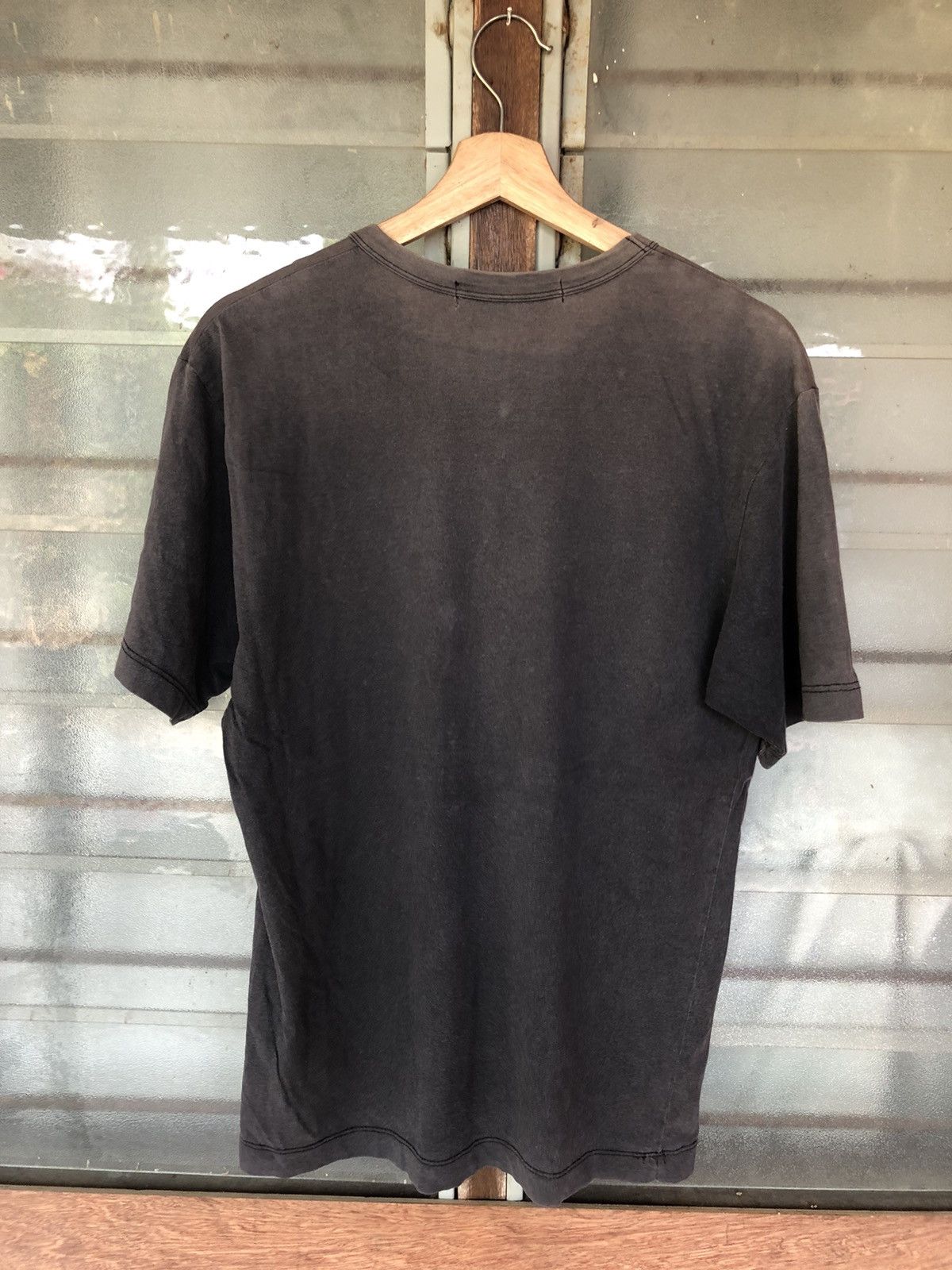 Comme des Garcons Vintage Comme Des Garçons 2001 ete Japanese Design Faded Tee Size US L / EU 52-54 / 3 - 7 Thumbnail
