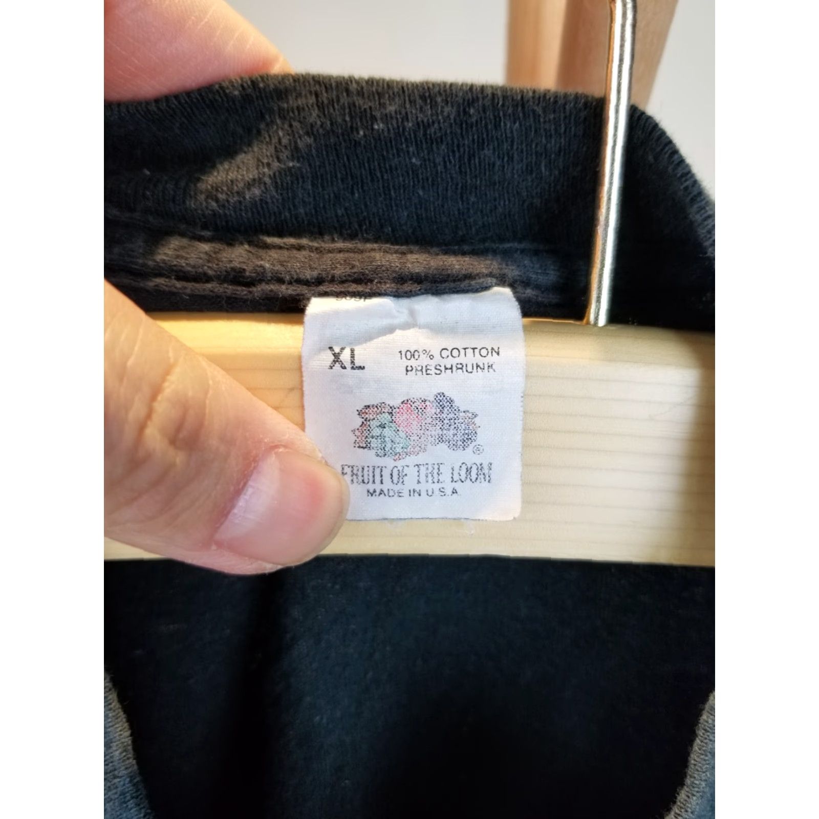 Fruit Of The Loom VINTAGE Fruit of the Loom T-Shirt Black One Pocket XL Adult Mens Short Sleeve Round Neck Cotton Jersey Single Stitch 80s 21 Inch 28 Inch Size US XL / EU 56 / 4 - 2 Thumbnail