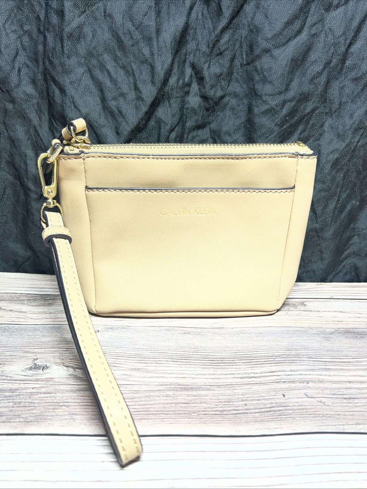 Calvin Klein Calvin Klein Wristlet Tan Gold Zip Closure Front Pocket Size ONE SIZE - 1 Thumbnail