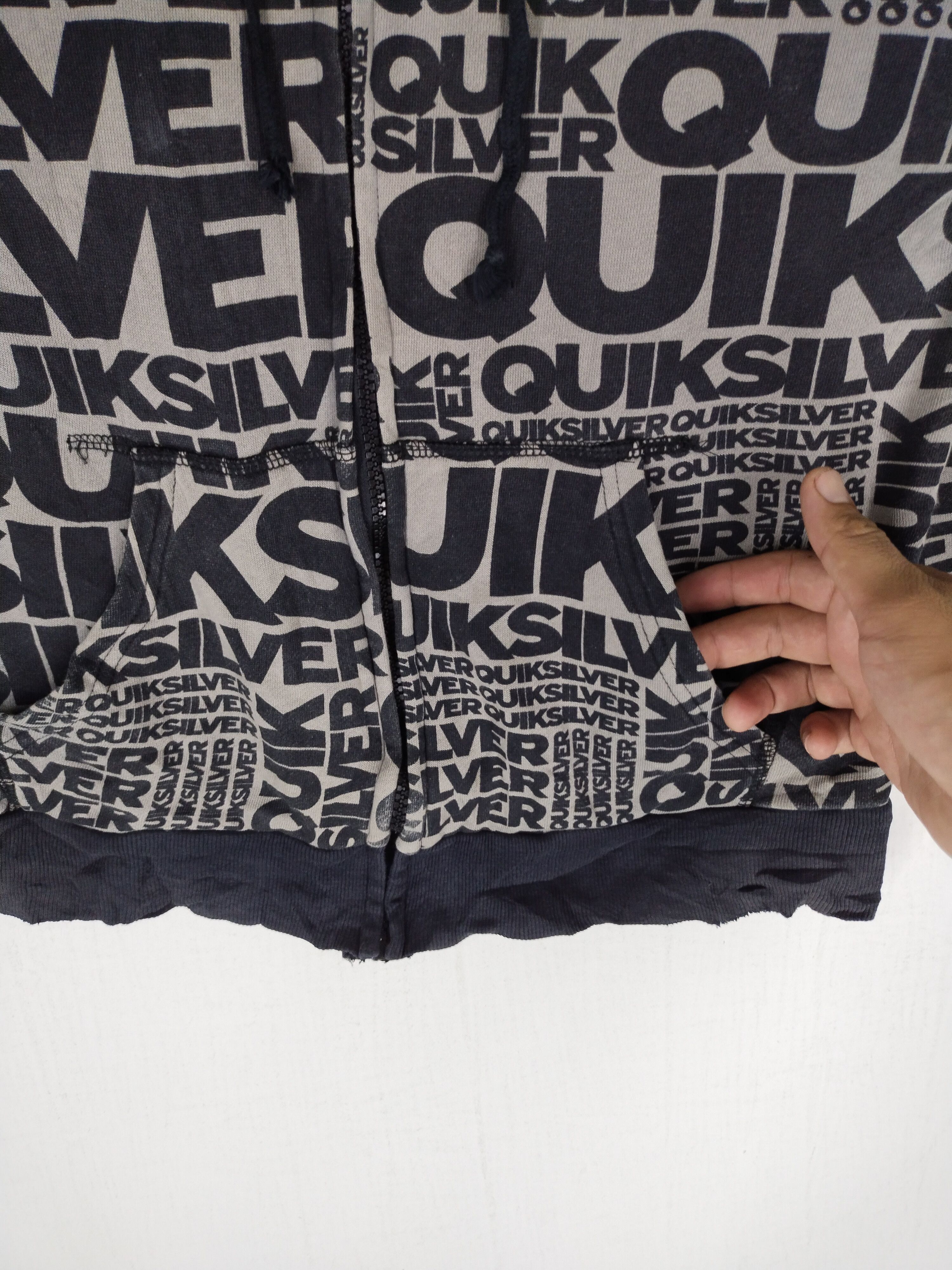 Quiksilver × Vintage Quiksilver All Over Print Hoodie Sweatshirt Size S Size US S / EU 44-46 / 1 - 4 Thumbnail