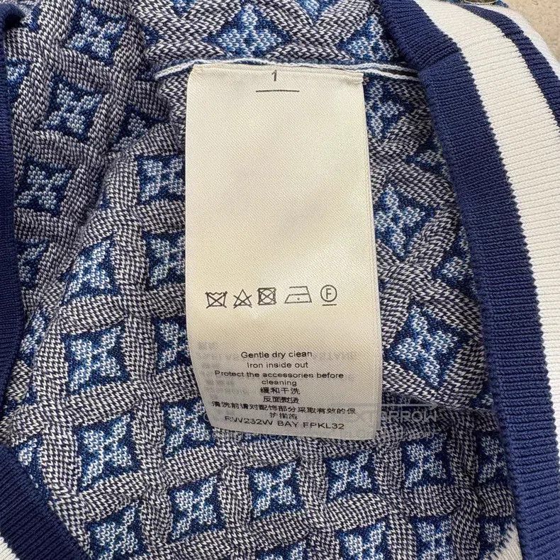 Louis Vuitton Louis Vuitton Blue logo sweater Size L / US 10 / IT 46 - 8 Thumbnail