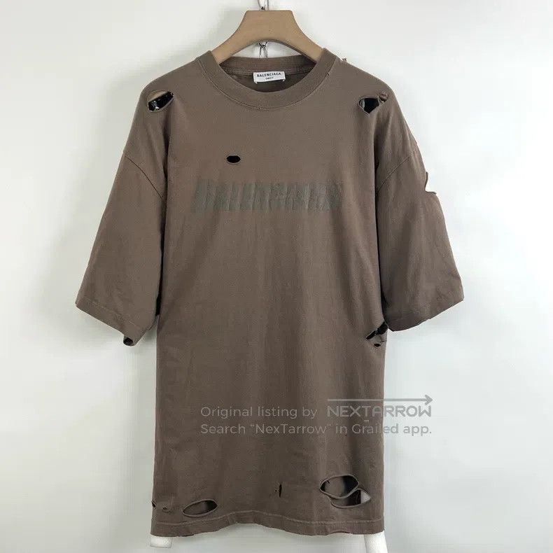 Balenciaga Balenciaga Large hole logo letter print round-neck T-shirt Size US XS / EU 42 / 0 - 1 Thumbnail