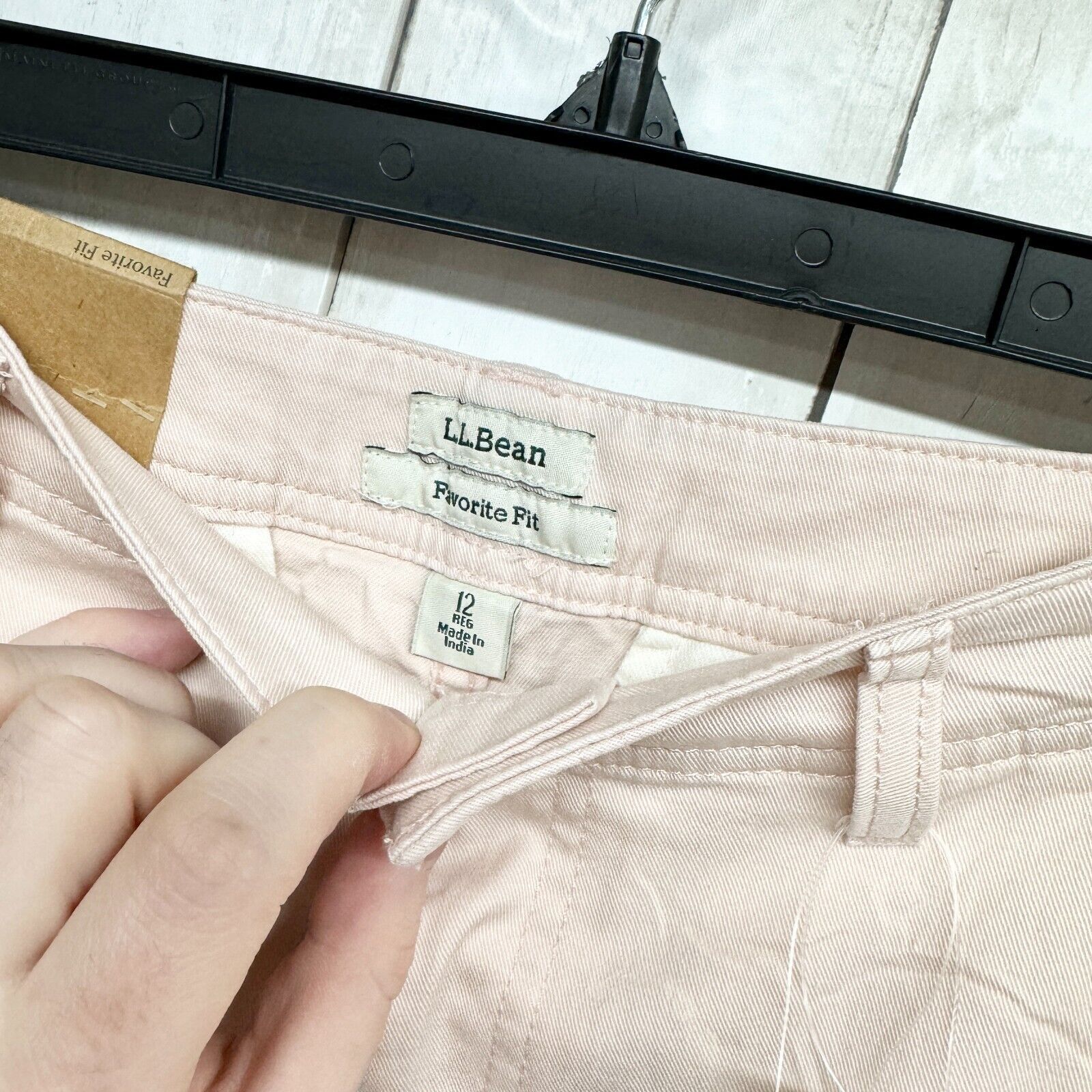 L.L. Bean L.L Bean 12R Favorite Fit Classic Slimming Cotton Jean NWT Size 34" / US 12 / IT 48 - 2 Thumbnail