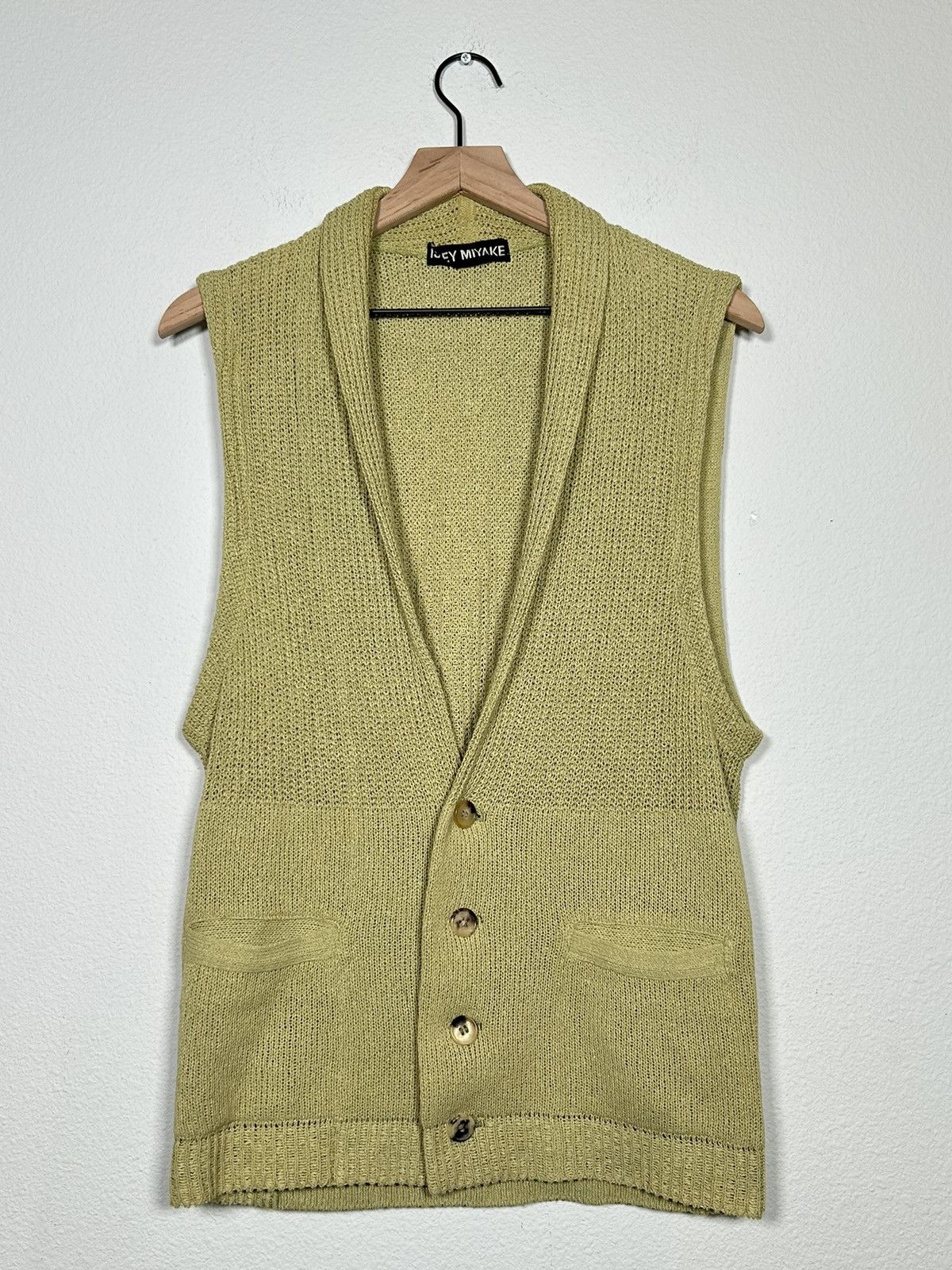 Issey Miyake 90’s Knit lapel Cardigan vest Size US S / EU 44-46 / 1 - 1 Thumbnail