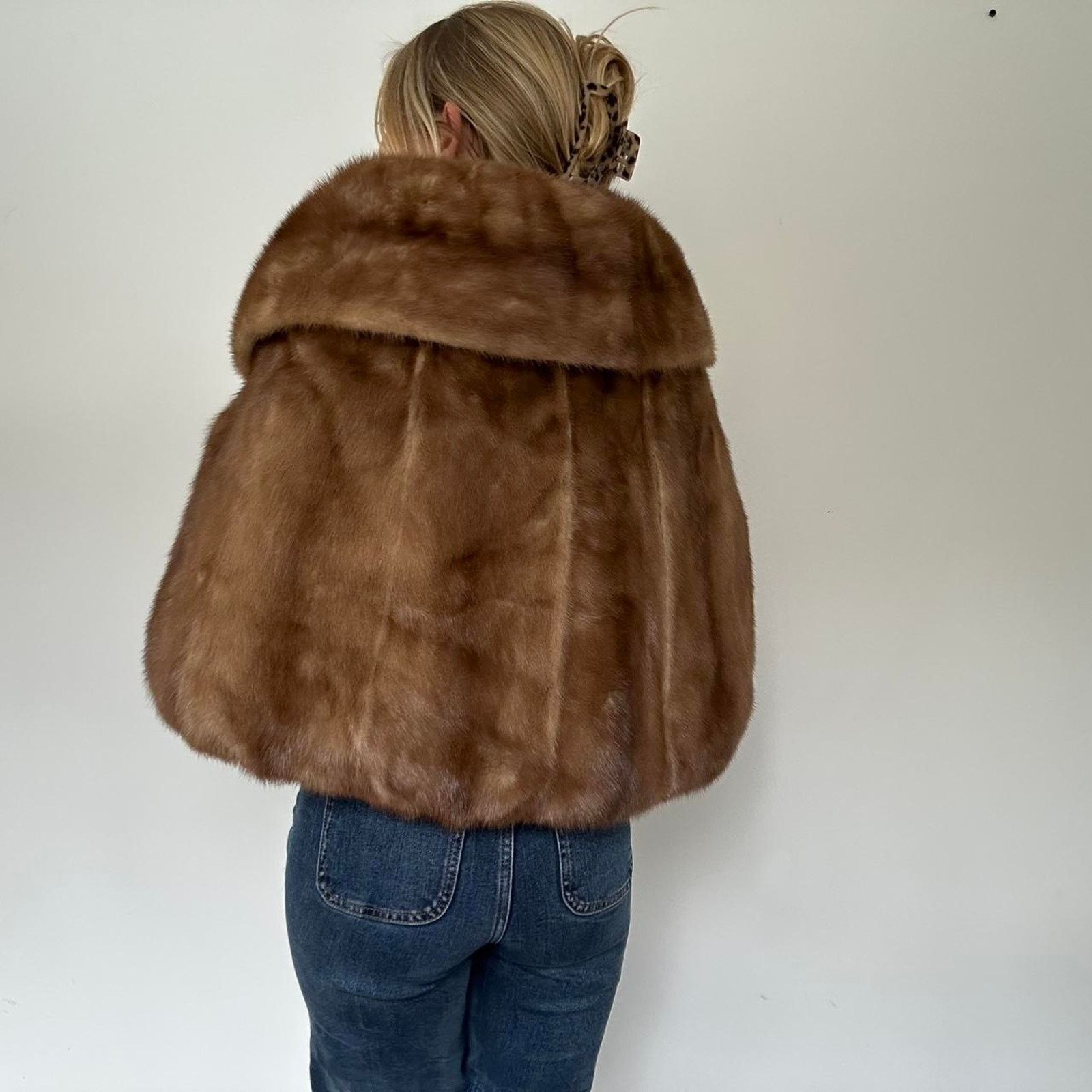 Other Vintage Fur Cape/ Capelet (One Size) Size ONE SIZE - 3 Thumbnail