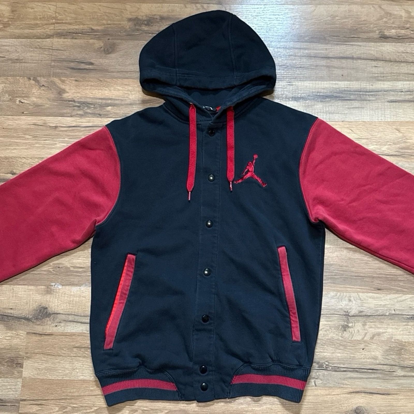 Jordan Brand Y2K Jordan Button Up Hoodie Sweatshirt Bomber Jacket Bred Size US M / EU 48-50 / 2 - 2 Thumbnail