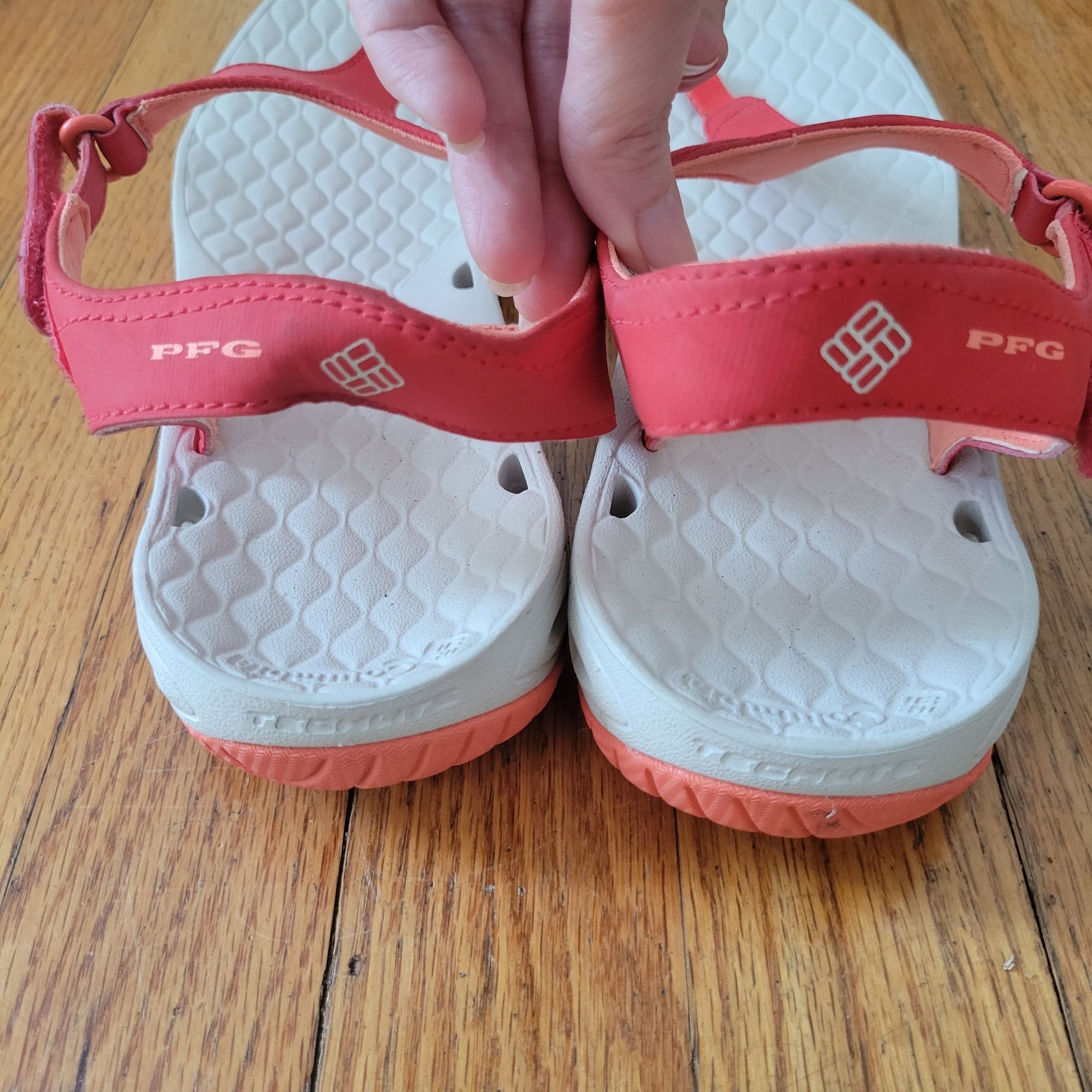 Columbia Columbia Red Thong Sandals 10 Summer SUNTECH Vent T Strap Size US 10 / IT 40 - 7 Thumbnail