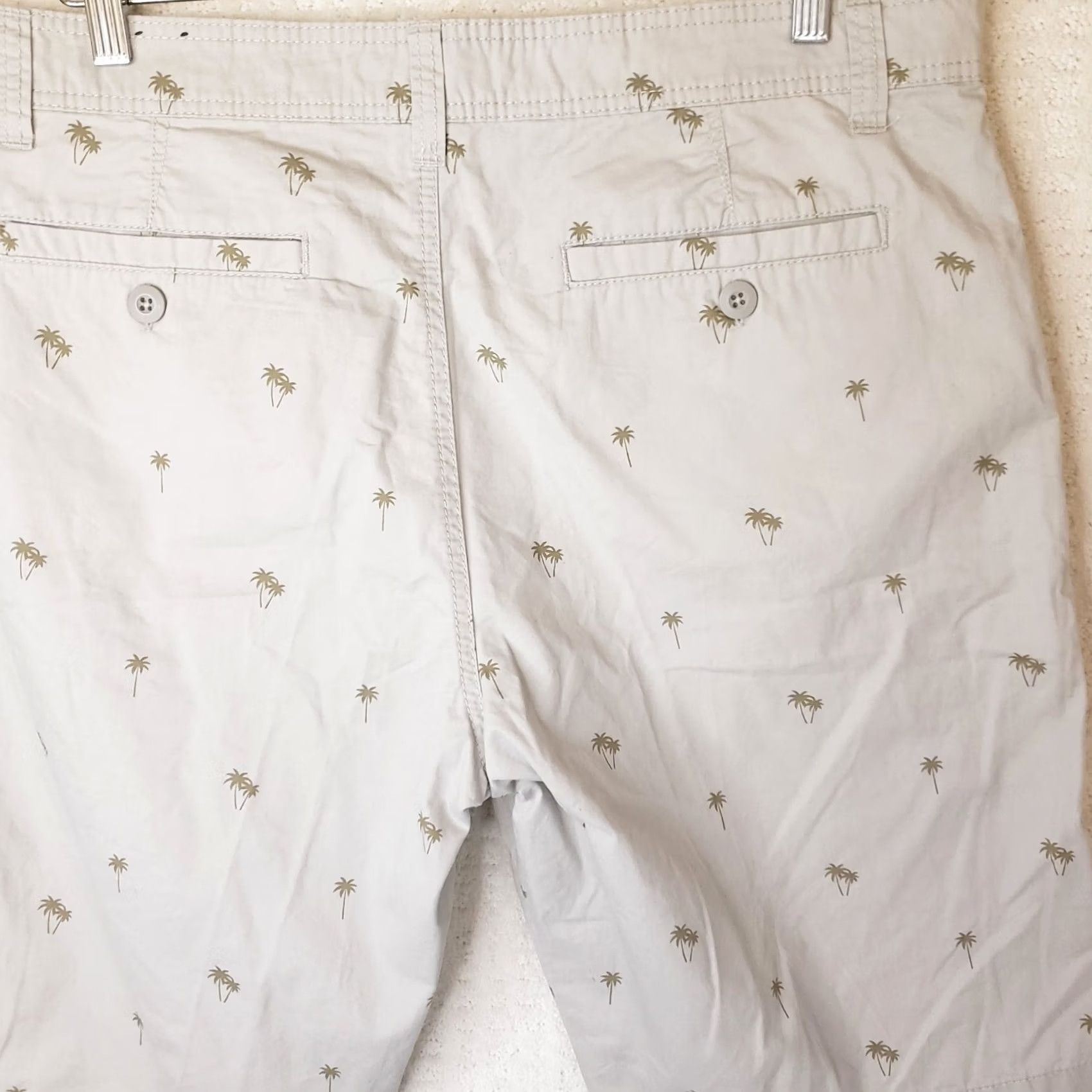 Vintage Cargo Supplies Mens Shorts 38 Beige Palm Tree Pattern Flat Front Button Closure Cargo Size US 38 / EU 54 - 7 Thumbnail