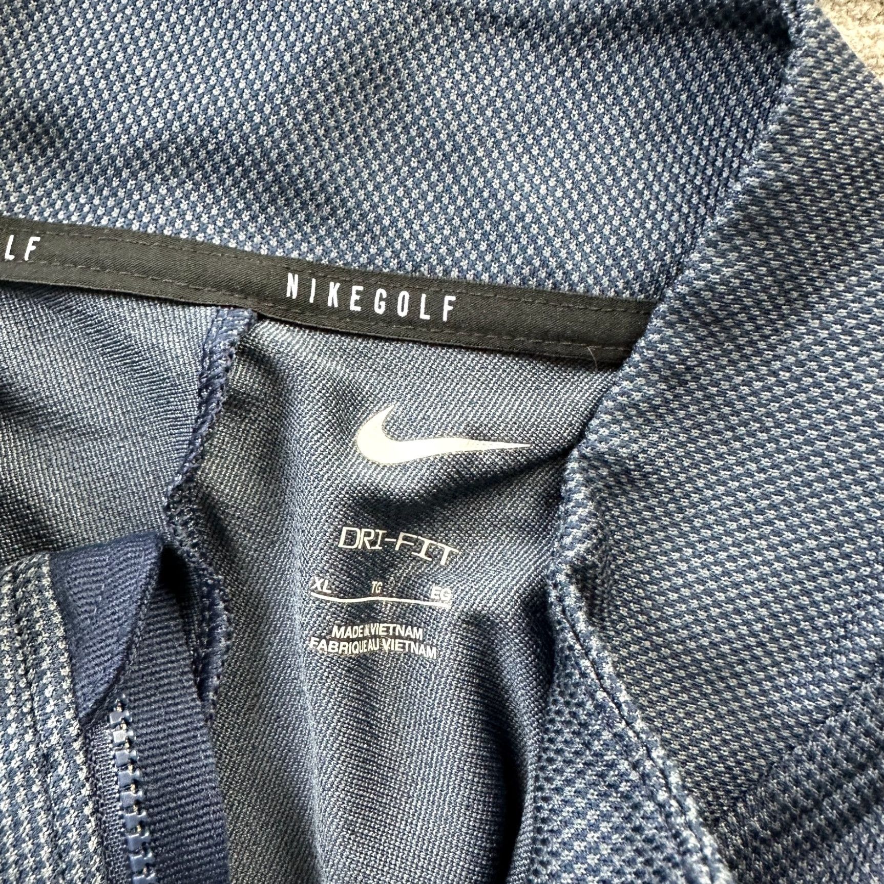 Nike Nike Sweater Mens XL Blue 1/4 Zip Dri-Fit Vapor Golf Pullover All Seasons Regular Crew Neck Long Sleeve Jacket Accent Logo Vintage No Size US XL / EU 56 / 4 - 6 Thumbnail