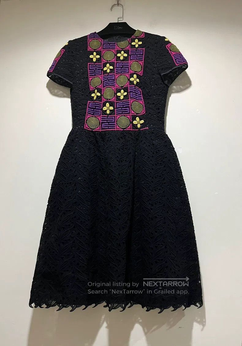 Valentino Valentino Waist cinching dress Size M / US 6-8 / IT 42-44 - 2 Thumbnail