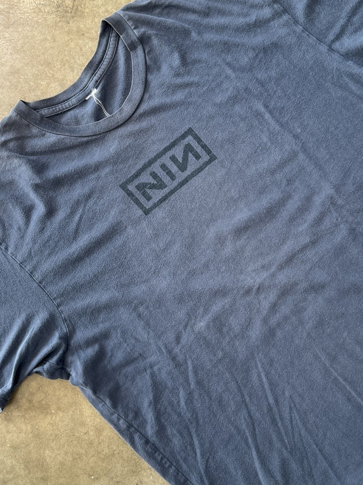 Band Tees × Vintage Vintage 2005 Y2K Nine Inch Nails With Teeth Tee XL Size US XL / EU 56 / 4 - 1 Thumbnail