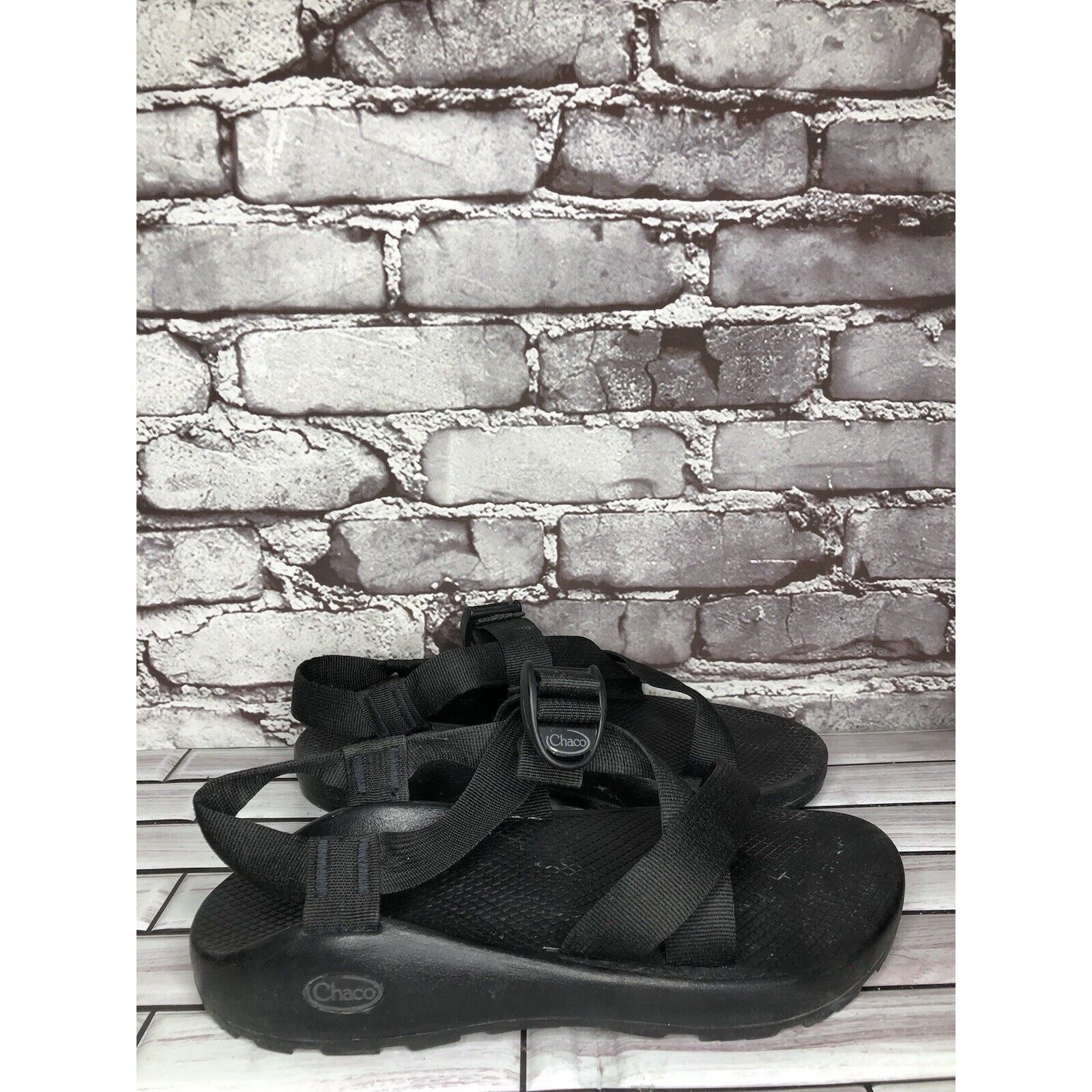 Chaco Chaco Black Synthetic Cross Strap Hiking Rubber Sole Sandals Size US 9 / EU 42 - 15 Thumbnail