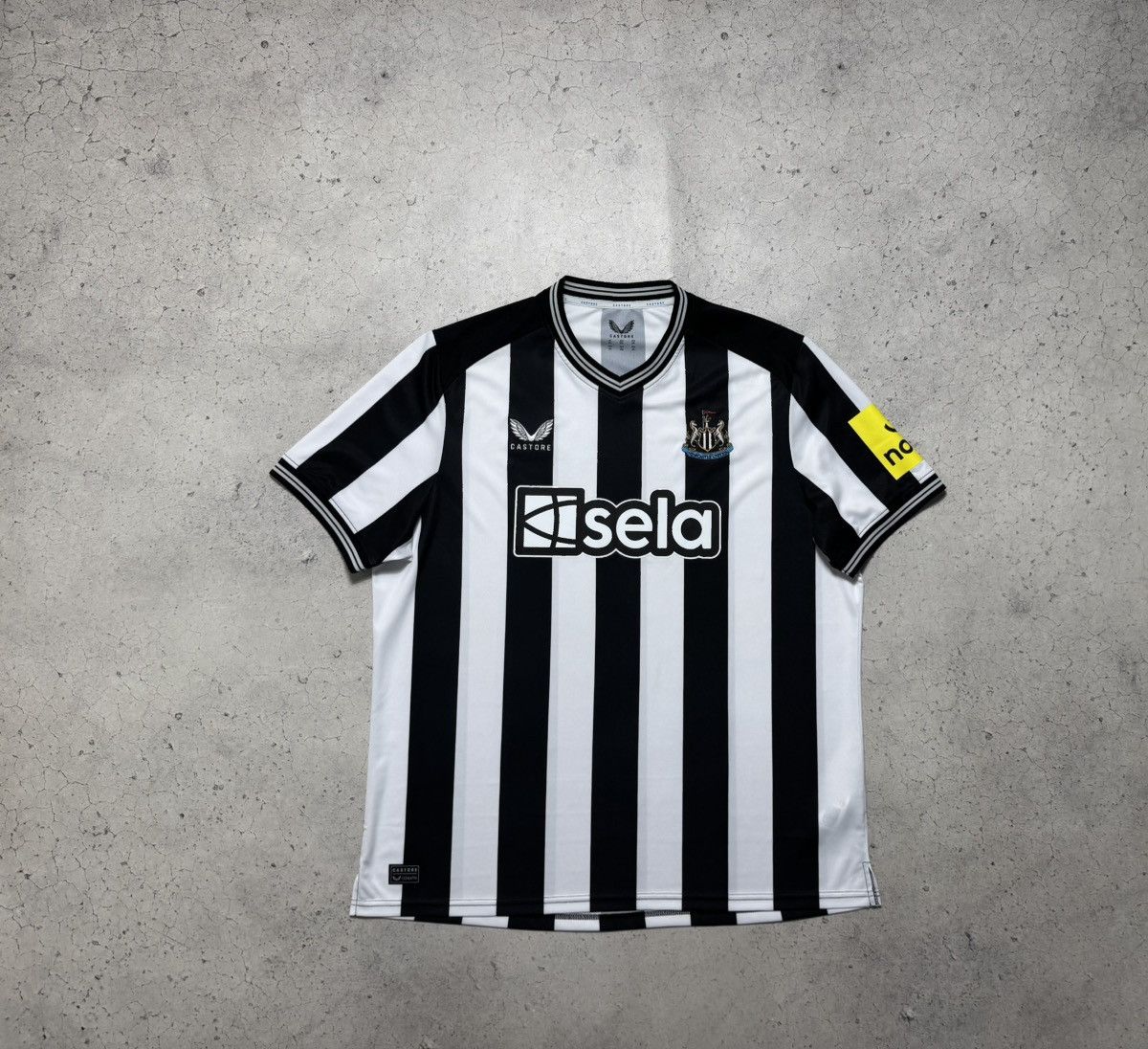 Castore Castore FC Newcastle United 2023/2024 Soccer Jersey Size US XXL / EU 58 / 5 - 1 Thumbnail