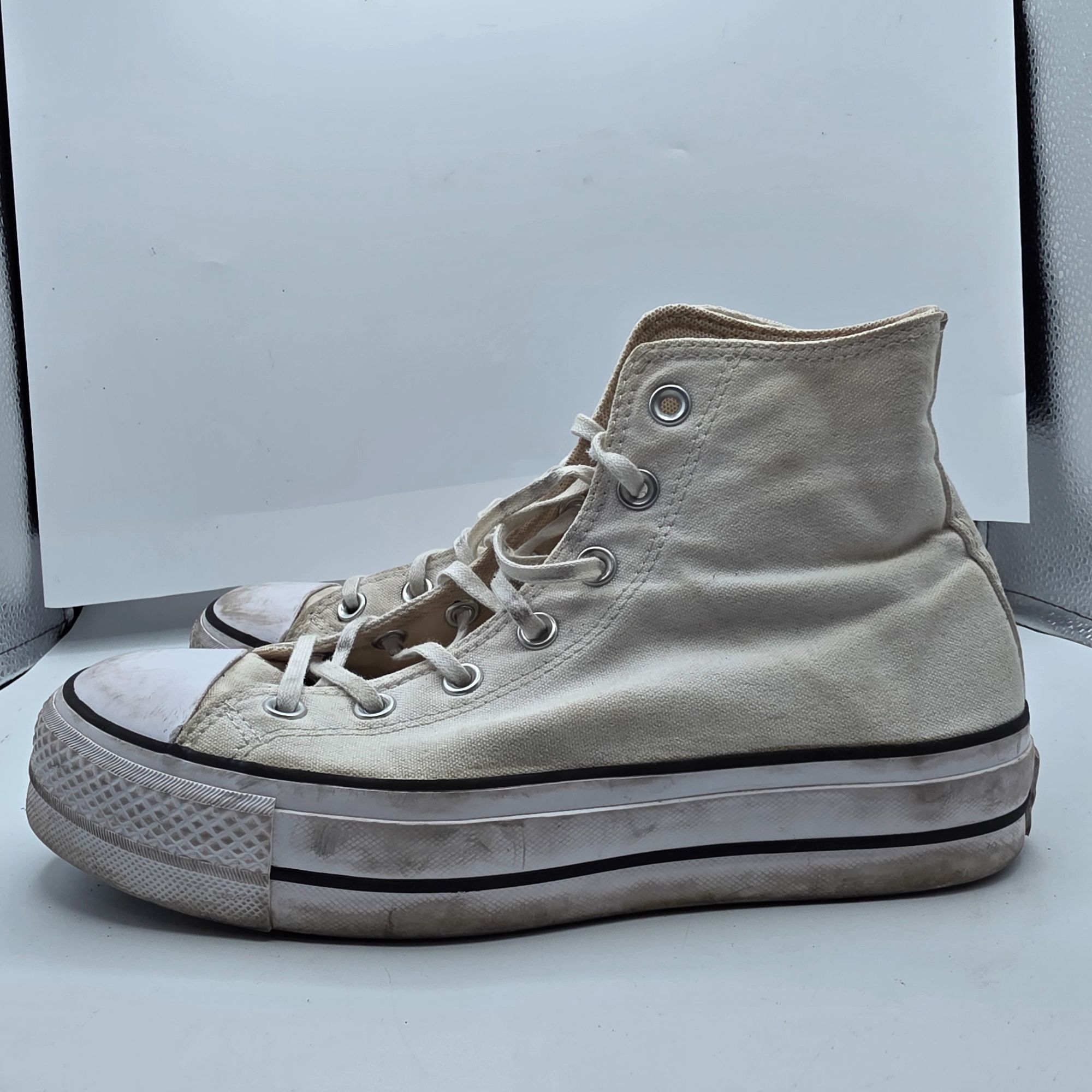 Converse Converse Chuck Taylor All Star Lift Womens Size 9 White Canv Size US 9 / IT 39 - 14 Thumbnail