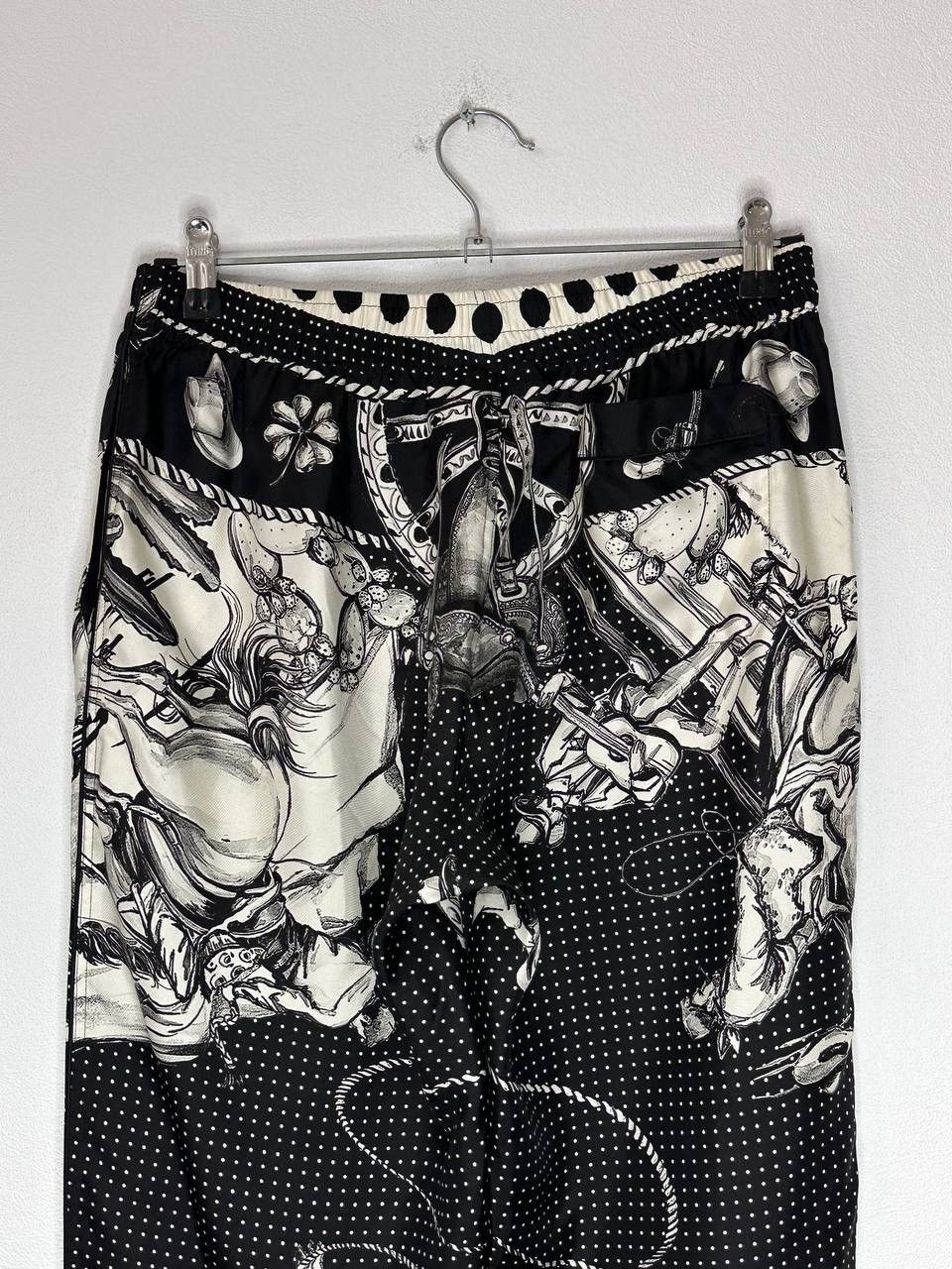 Dolce & Gabbana Dolce & Gabbana Silk Printed Trousers Size 46 Made in Italy Size US 32 / EU 48 - 10 Thumbnail