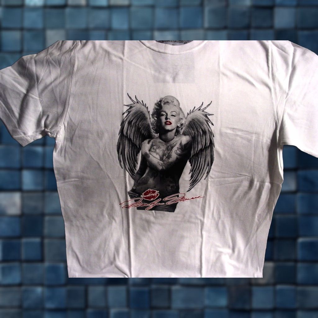 Vintage VINTAGE Marilyn Monroe Wings Tattoo Graphic T-Shirt Unisex Adults Large White Size US L / EU 52-54 / 3 - 1 Thumbnail