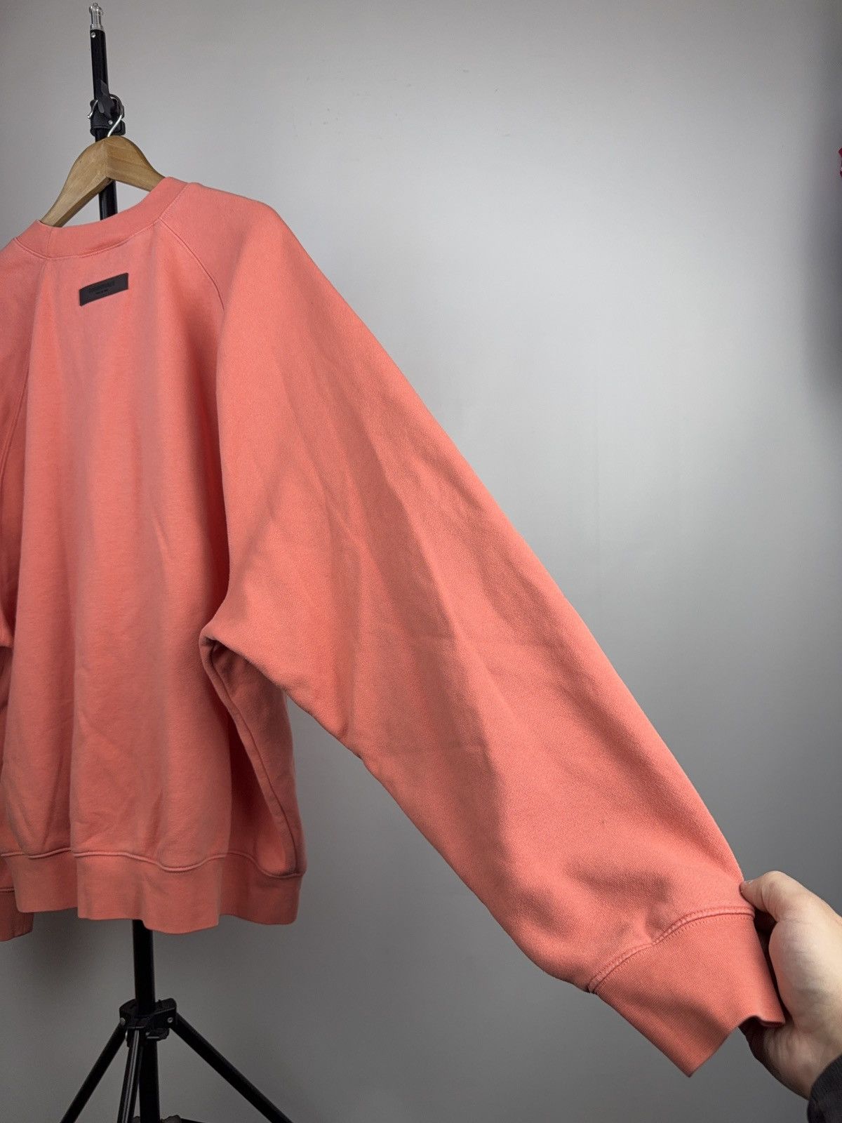 Essentials Luxury Fear Of God Essentials Logo Crewneck Sweatshirt XL Size US XL / EU 56 / 4 - 21 Thumbnail