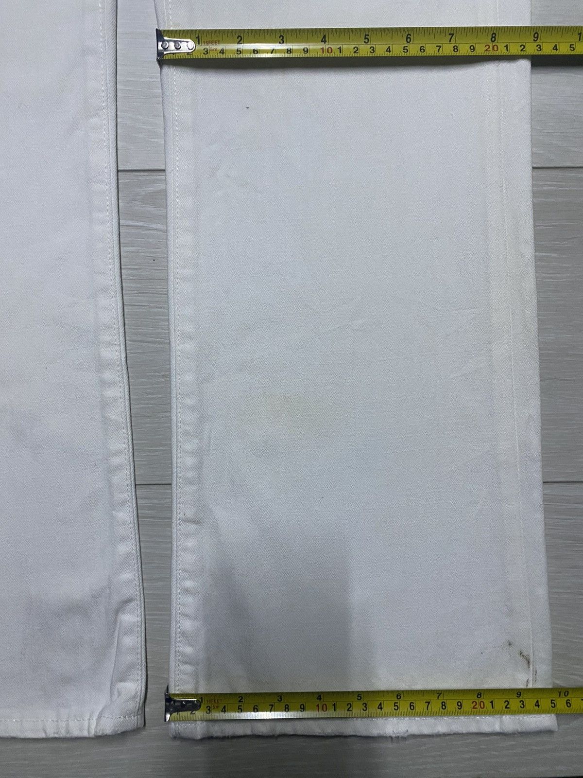 JW Anderson × Uniqlo Vintage Uniqlo S-002 Whit Denim Distressed Flare Jeans Size US 34 / EU 50 - 17 Thumbnail