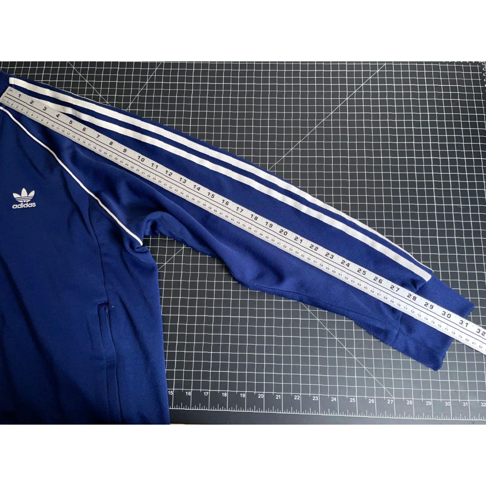 Adidas adidas Track Jacket 2XL Men’s Dark Blue Zip Trefoil Logo Retro 90s Full Zip Pockets Polyester Unlined Long Sleeve Short Sleeve Clothing Size US XXL / EU 58 / 5 - 7 Thumbnail