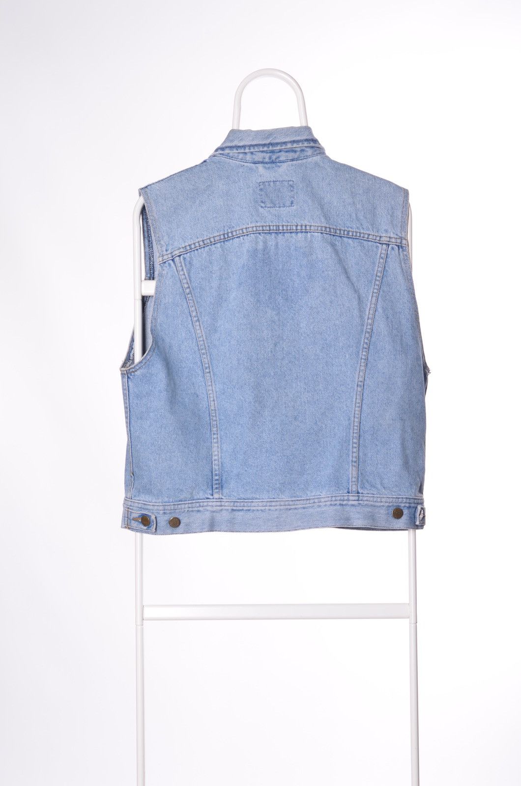 Lee Riders Lee 80s denim vest sleeve less size L Union made Size US L / EU 52-54 / 3 - 6 Thumbnail